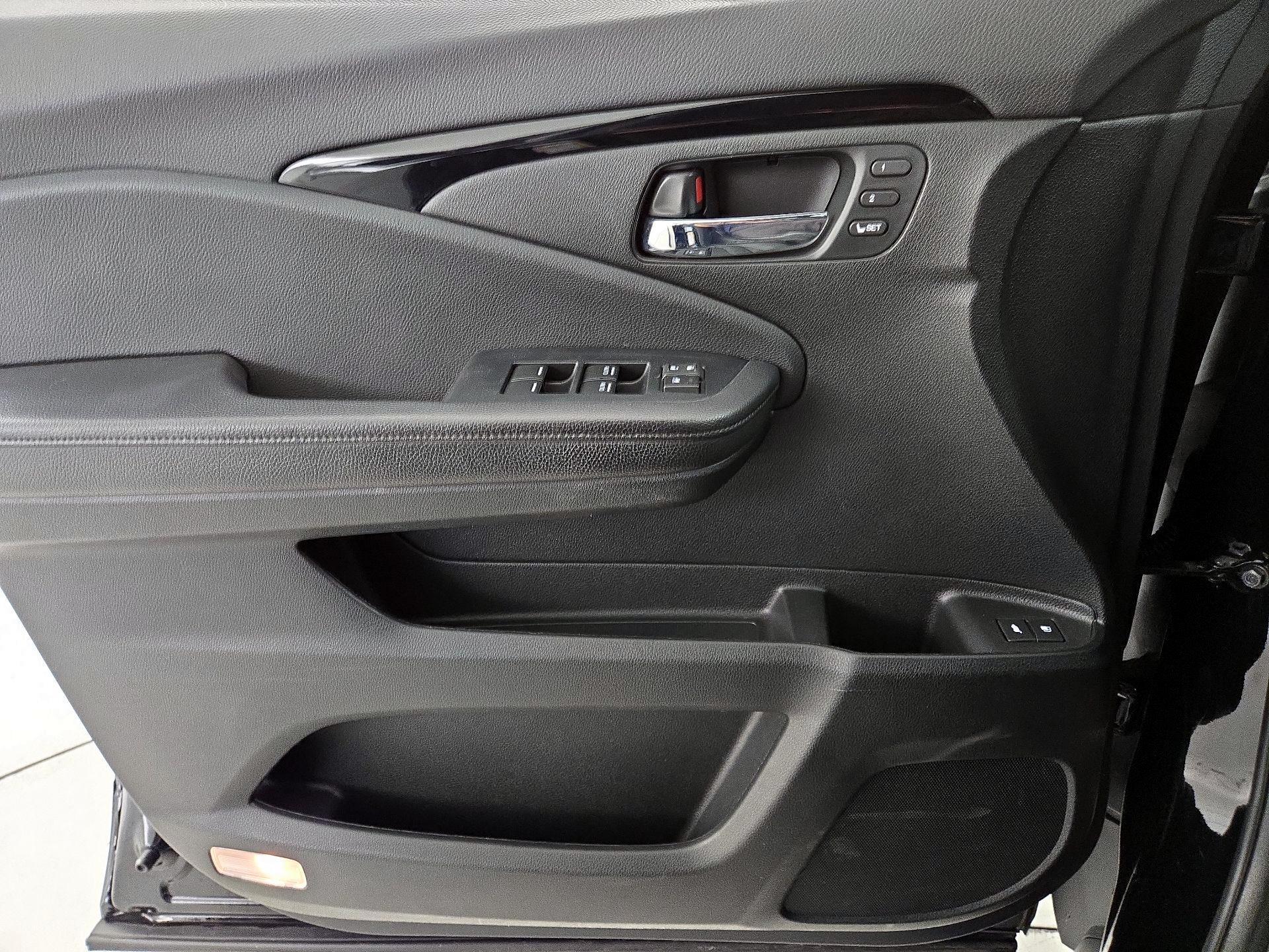 Thumbnail: 2021 Honda Passport - 12