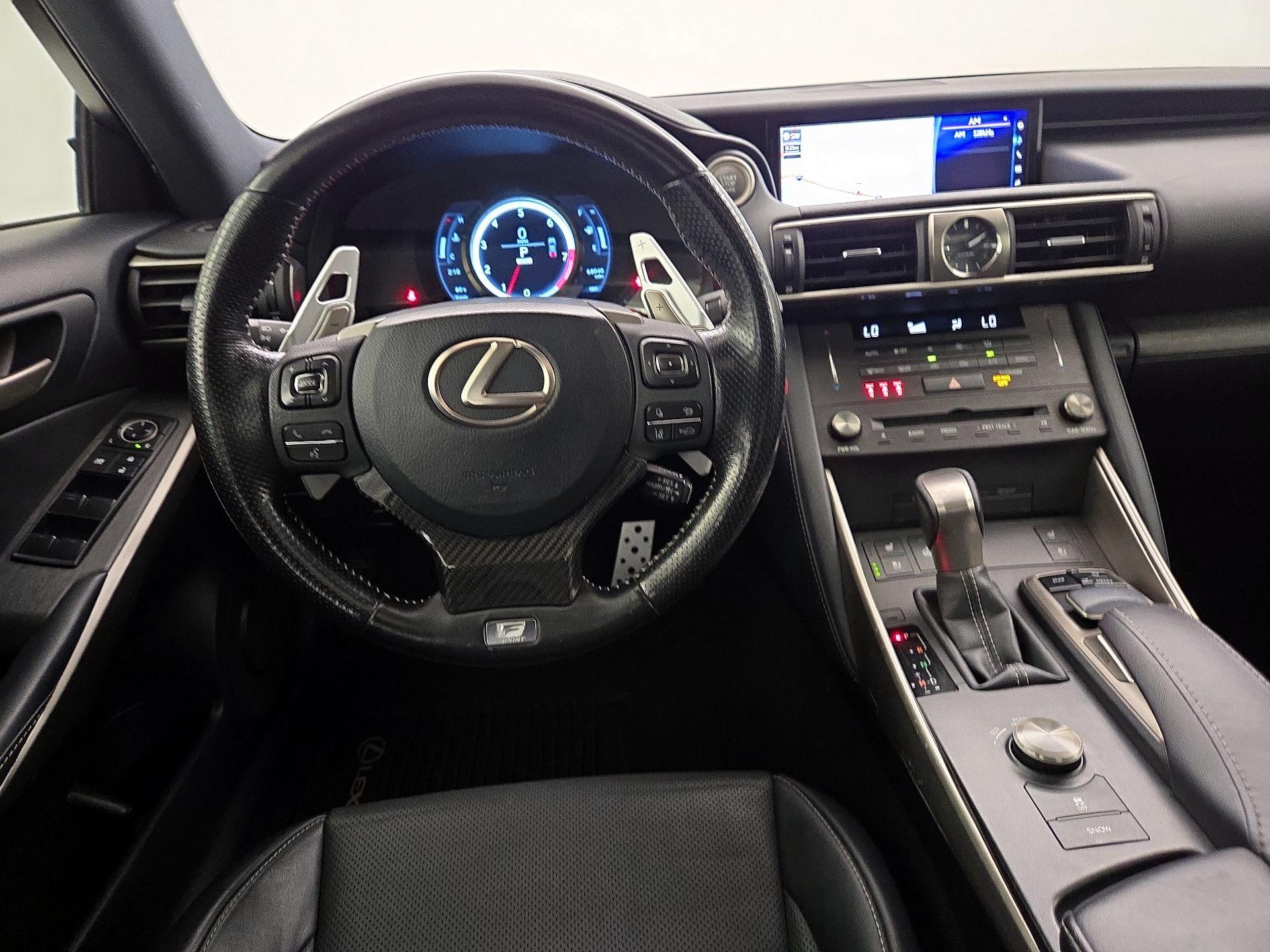 Thumbnail: 2019 Lexus IS - 10