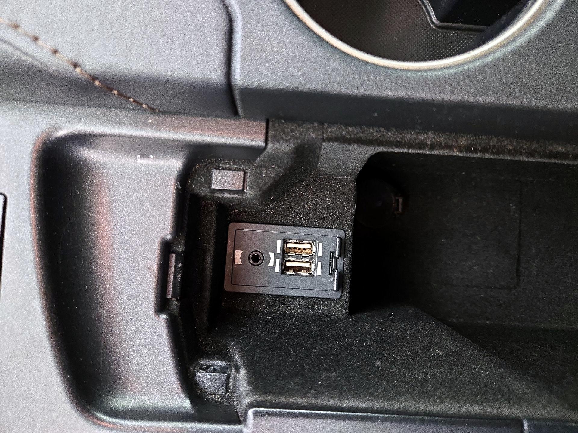 Thumbnail: 2019 Lexus IS - 19