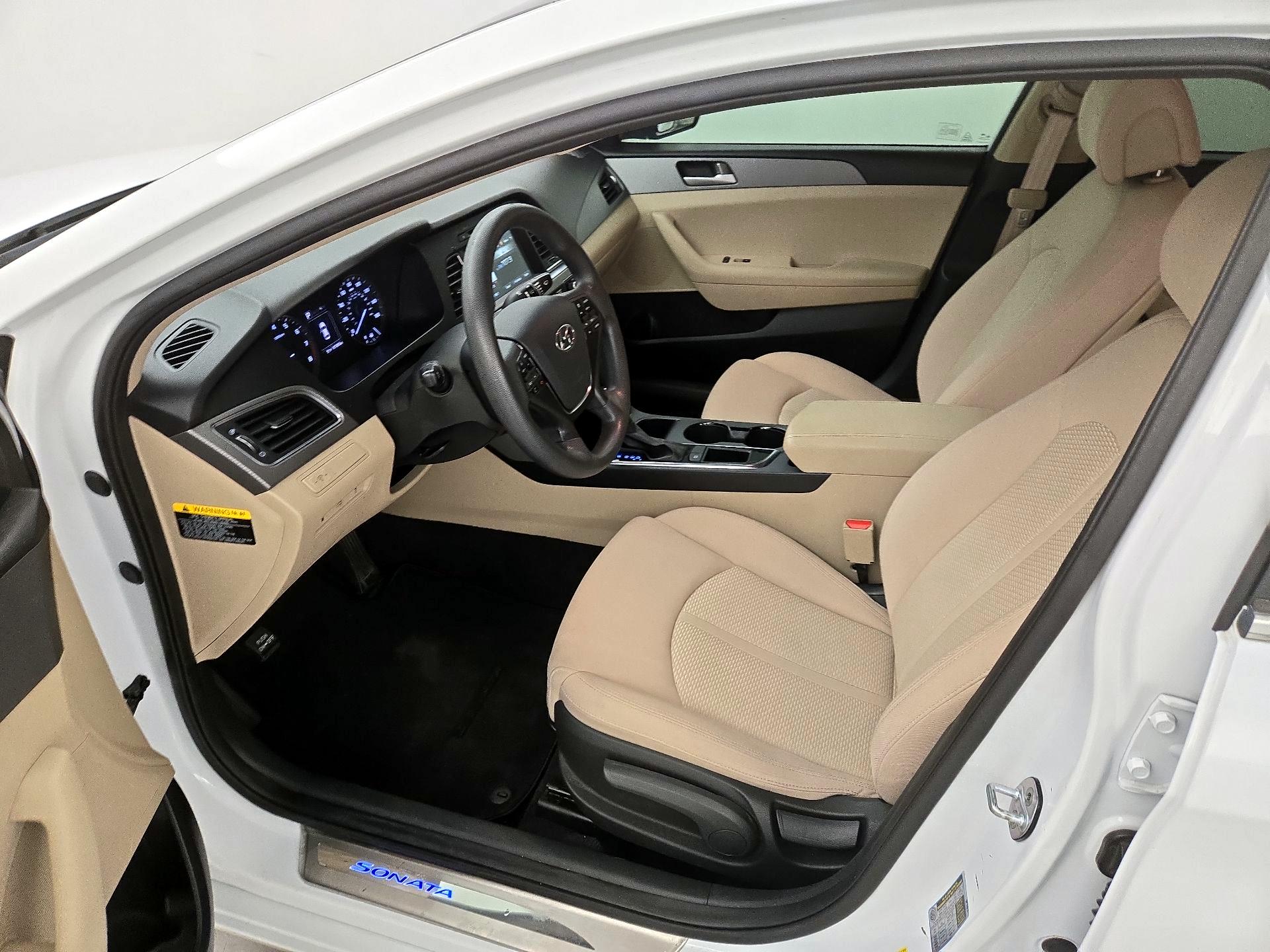 Thumbnail: 2016 Hyundai Sonata - 11