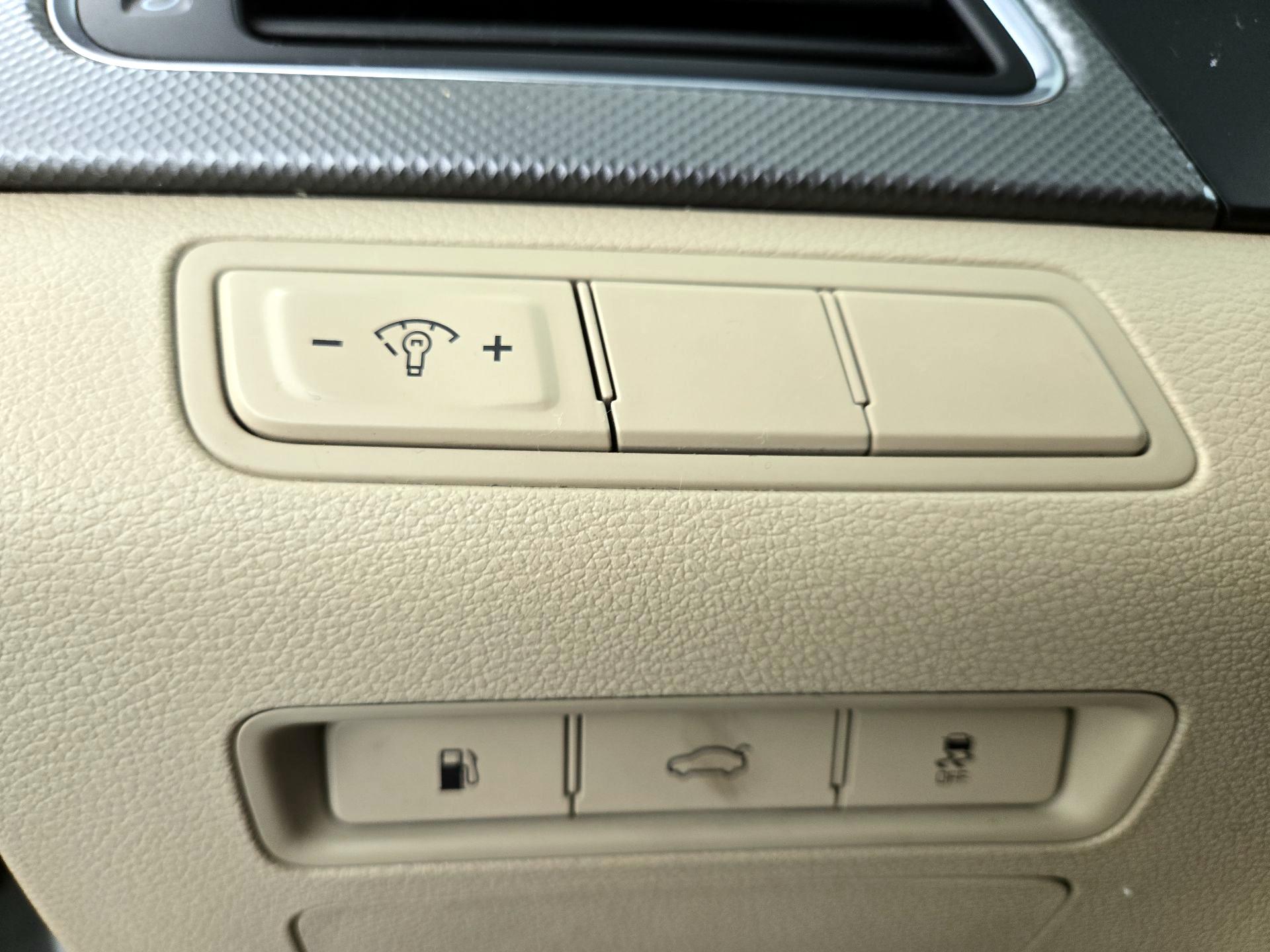 Thumbnail: 2016 Hyundai Sonata - 13