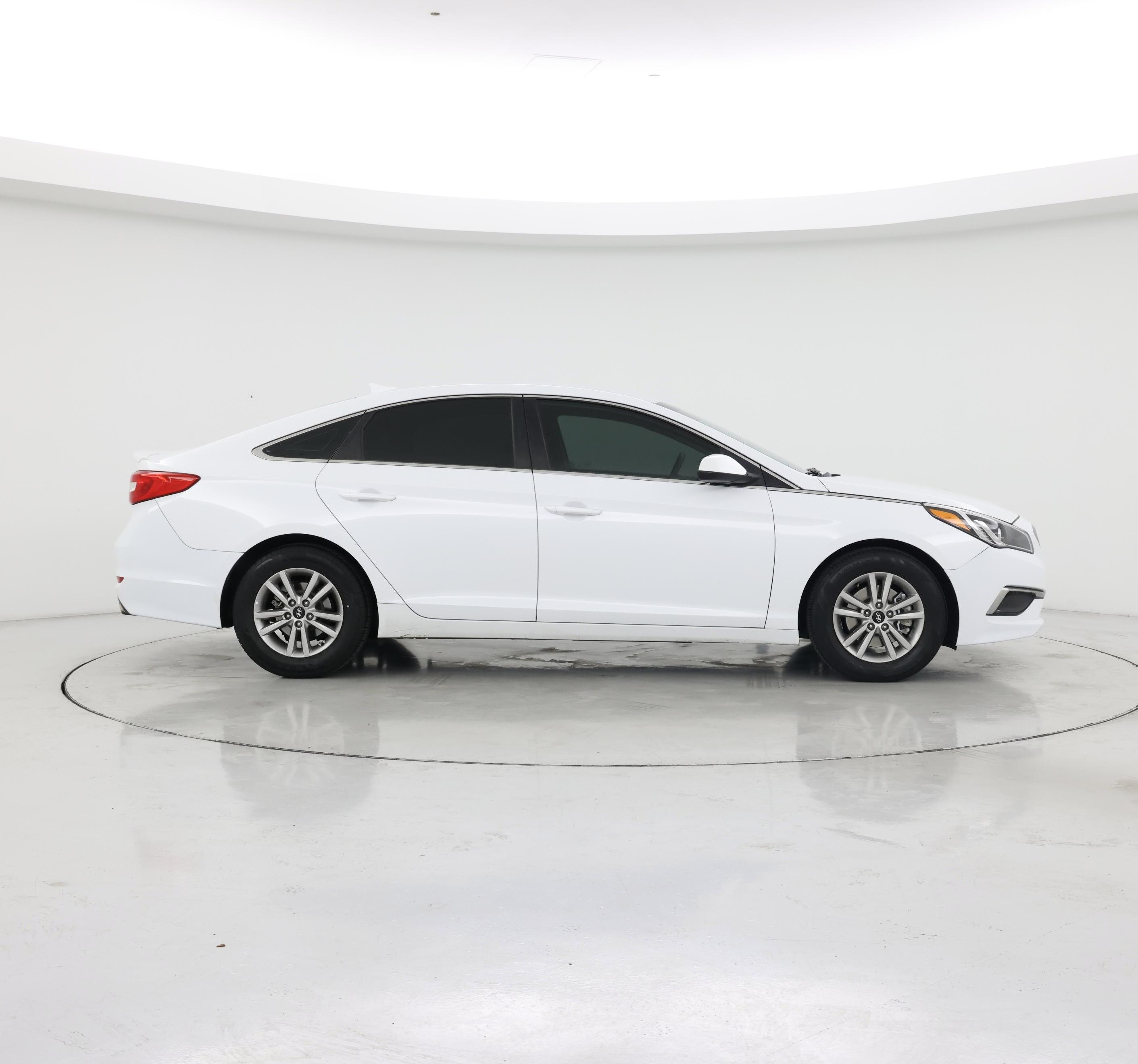 Thumbnail: 2016 Hyundai Sonata - 7