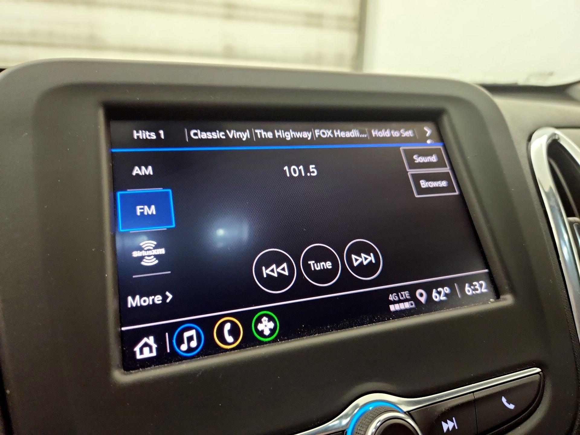 Thumbnail: 2022 Chevrolet Equinox - 15