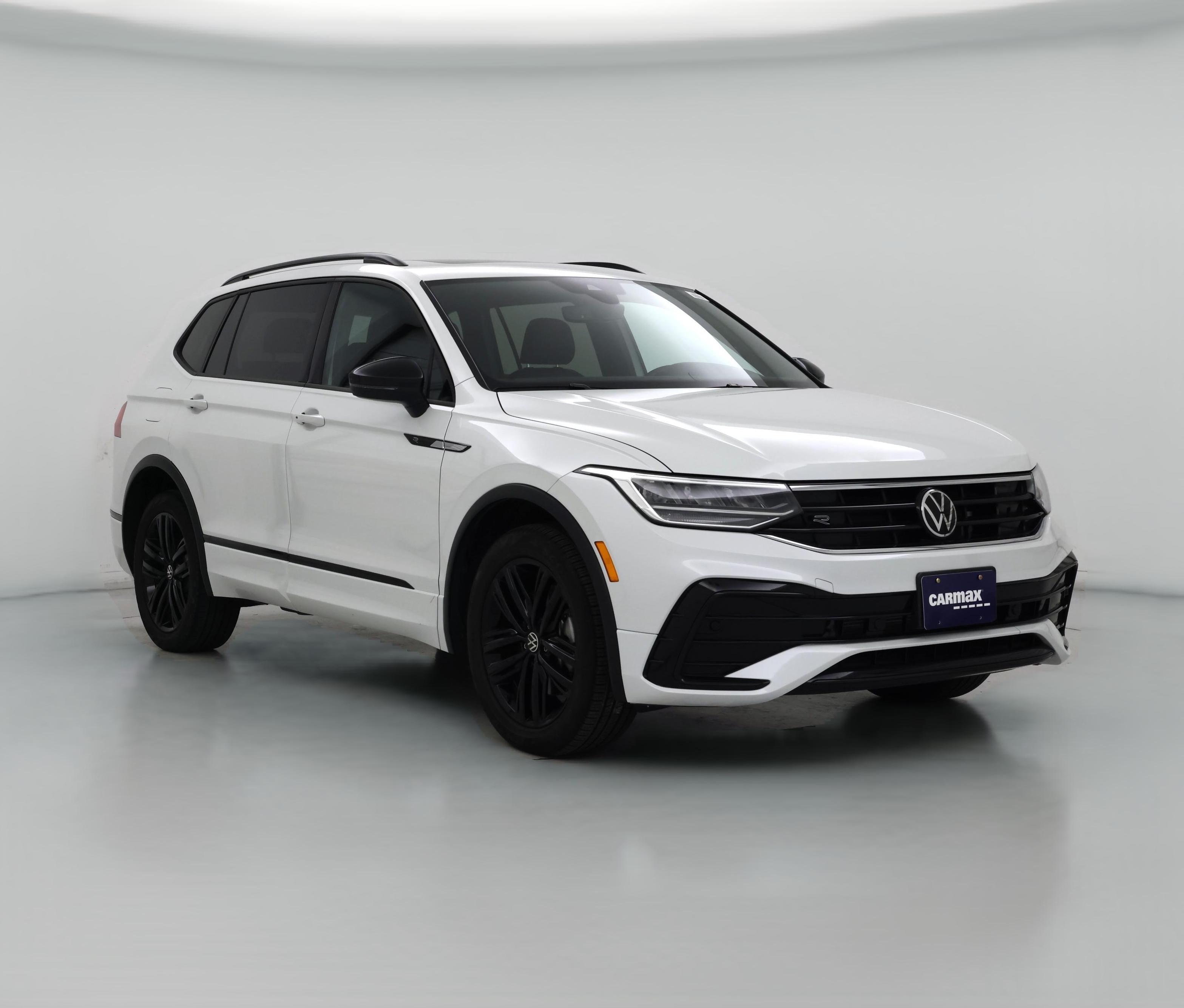 Thumbnail: 2022 Volkswagen Tiguan - 1