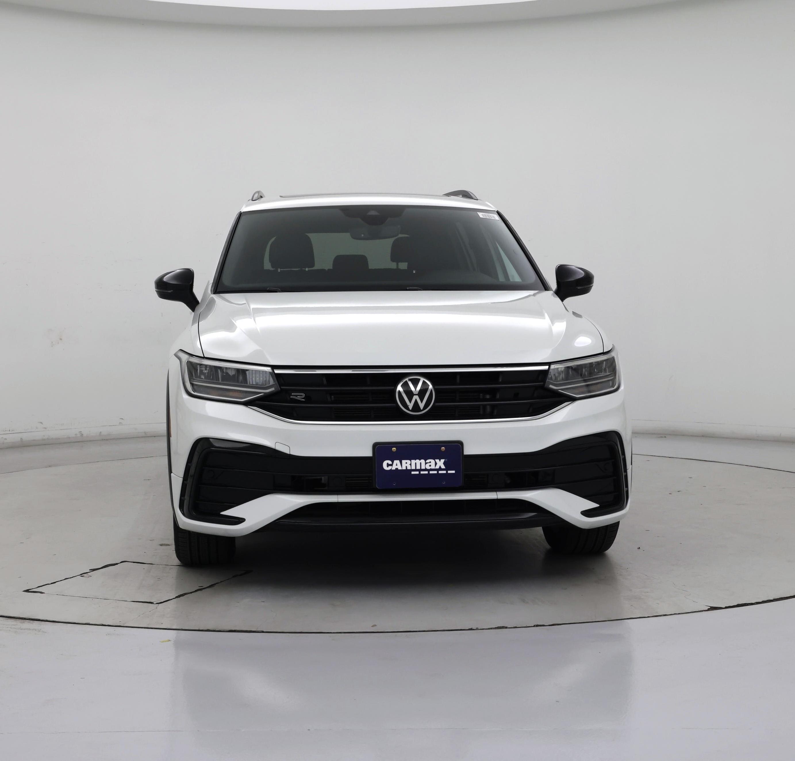 Thumbnail: 2022 Volkswagen Tiguan - 5