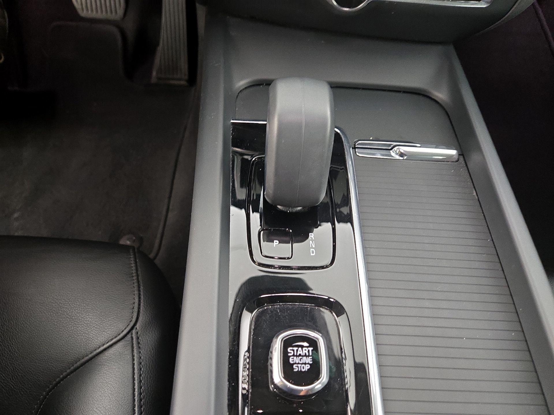 Thumbnail: 2024 Volvo S60 - 18