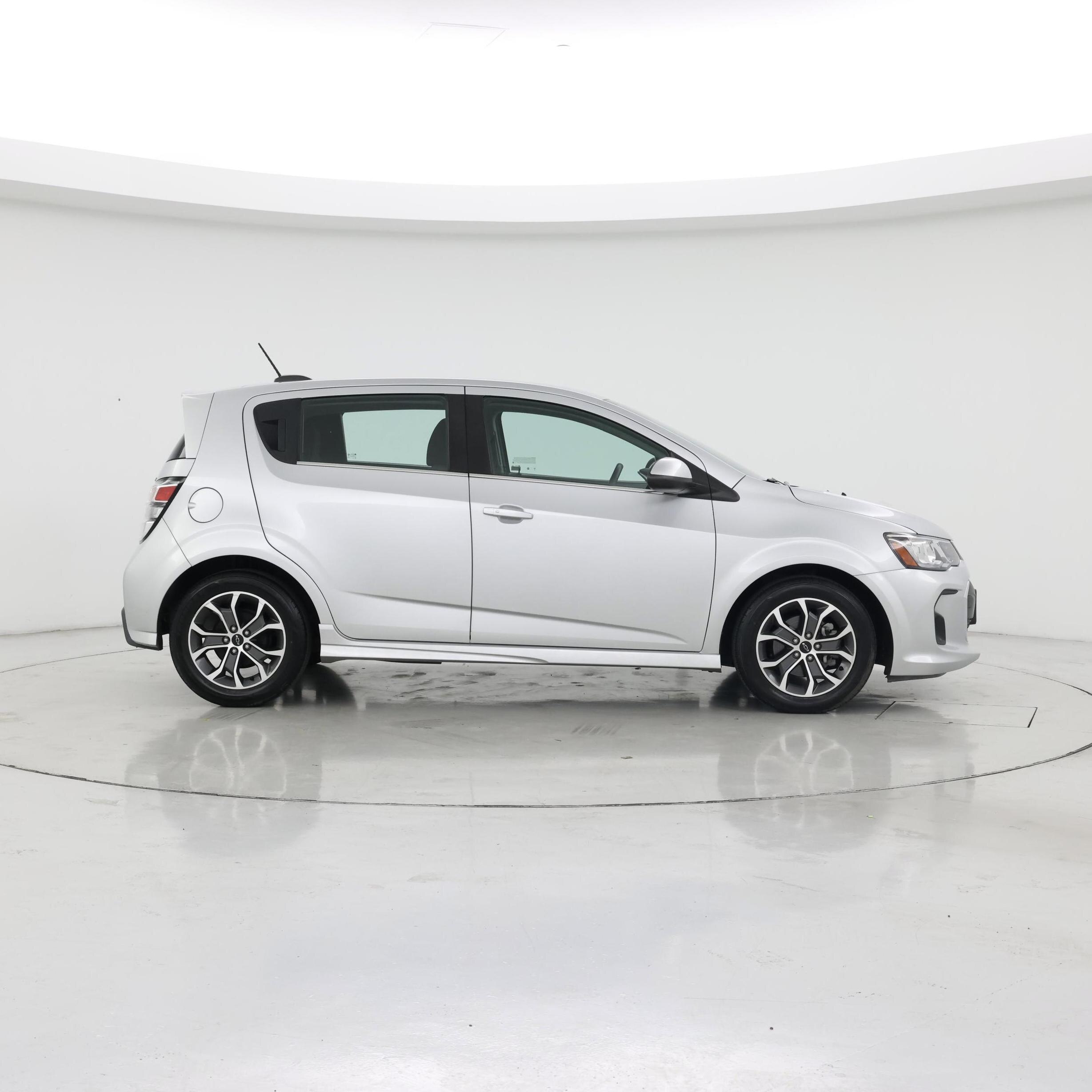 Thumbnail: 2020 Chevrolet Sonic - 7