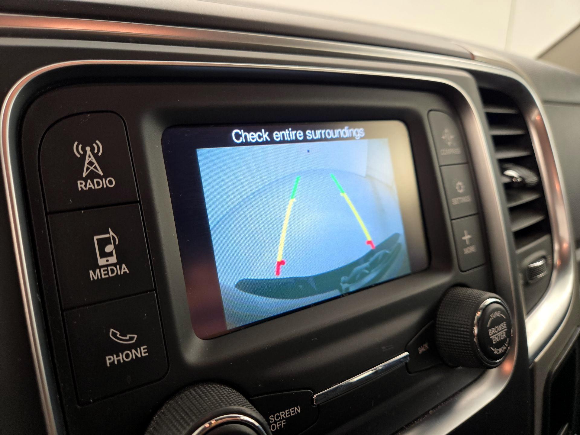 Thumbnail: 2020 RAM 1500 Classic - 14