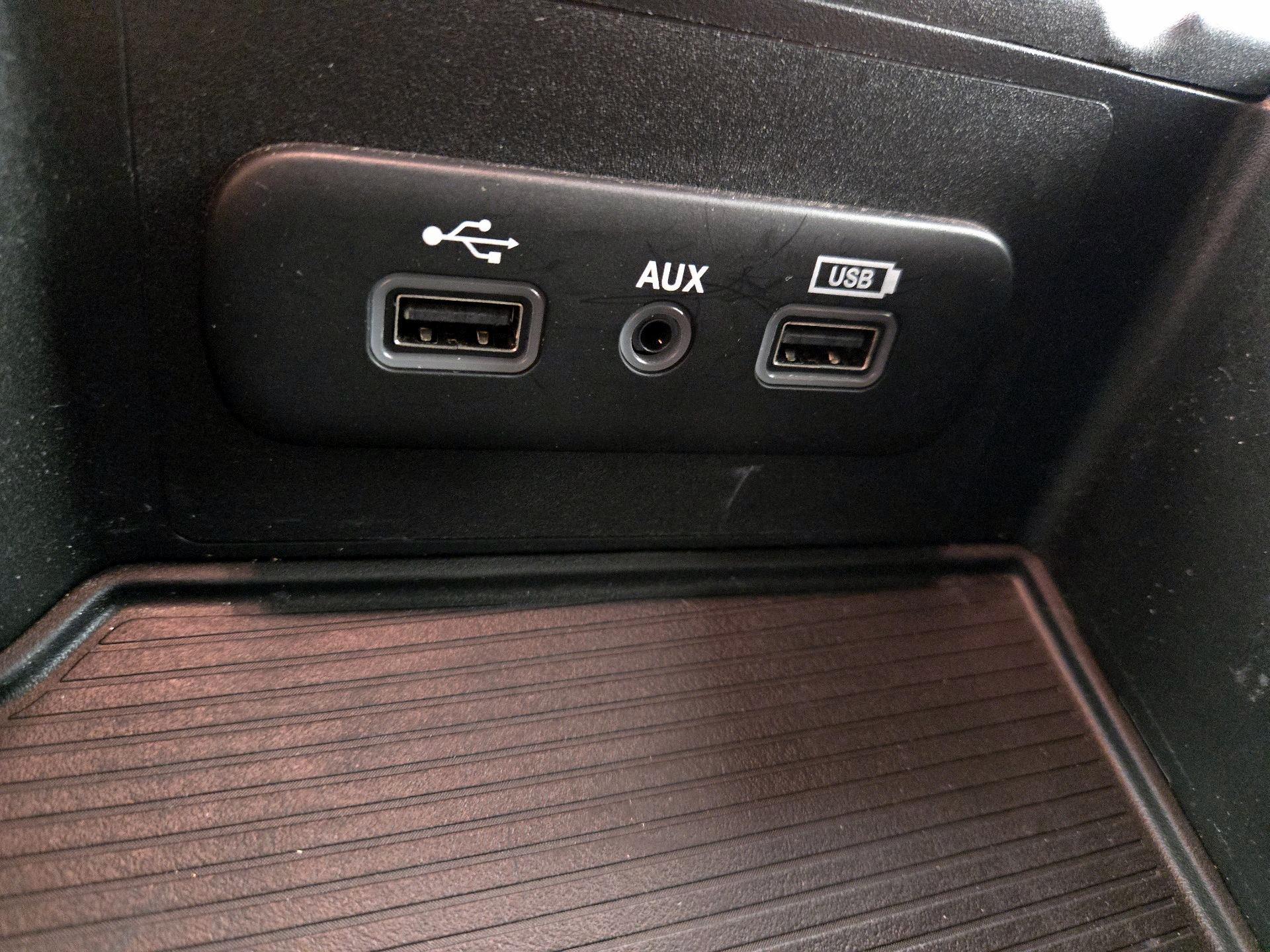 Thumbnail: 2020 RAM 1500 Classic - 18