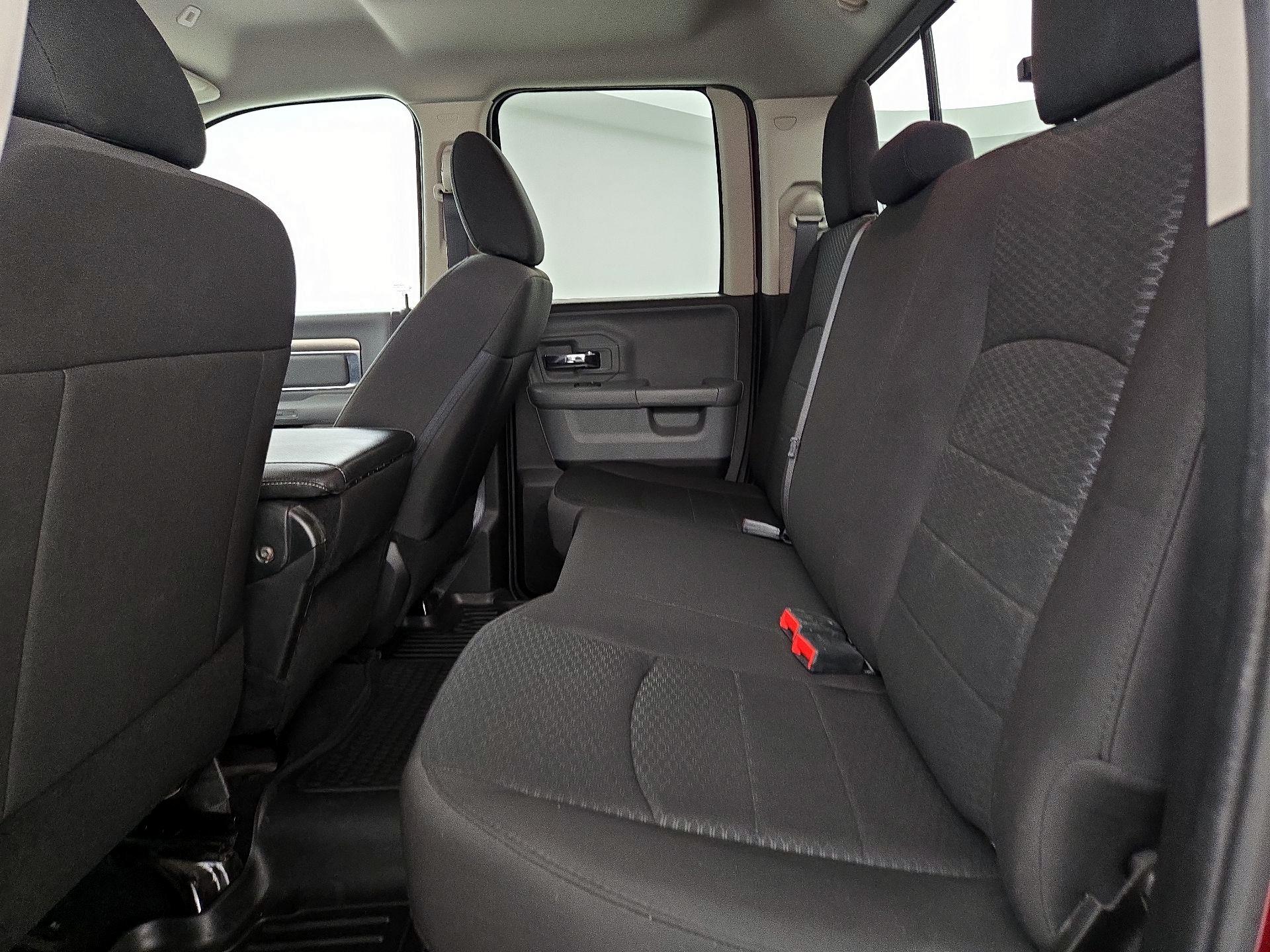 Thumbnail: 2020 RAM 1500 Classic - 19