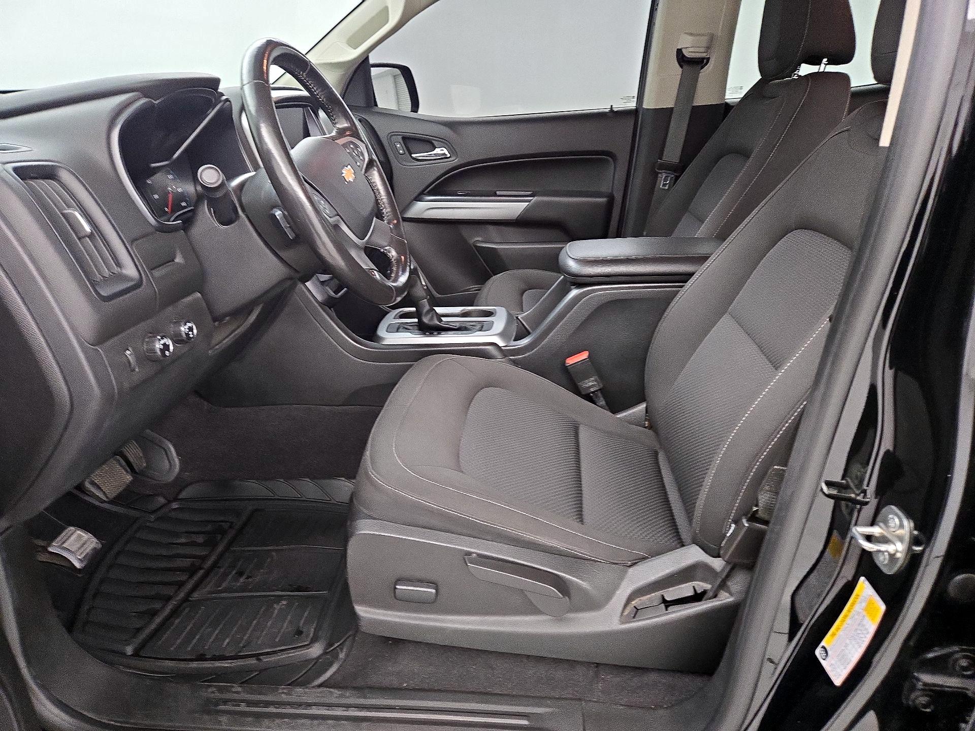 Thumbnail: 2019 Chevrolet Colorado - 11