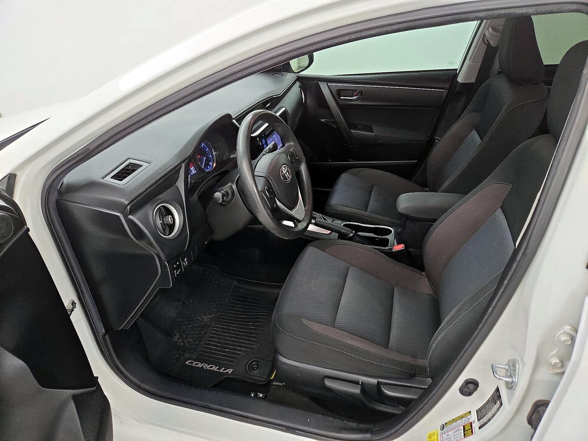 Thumbnail: 2018 Toyota Corolla - 11
