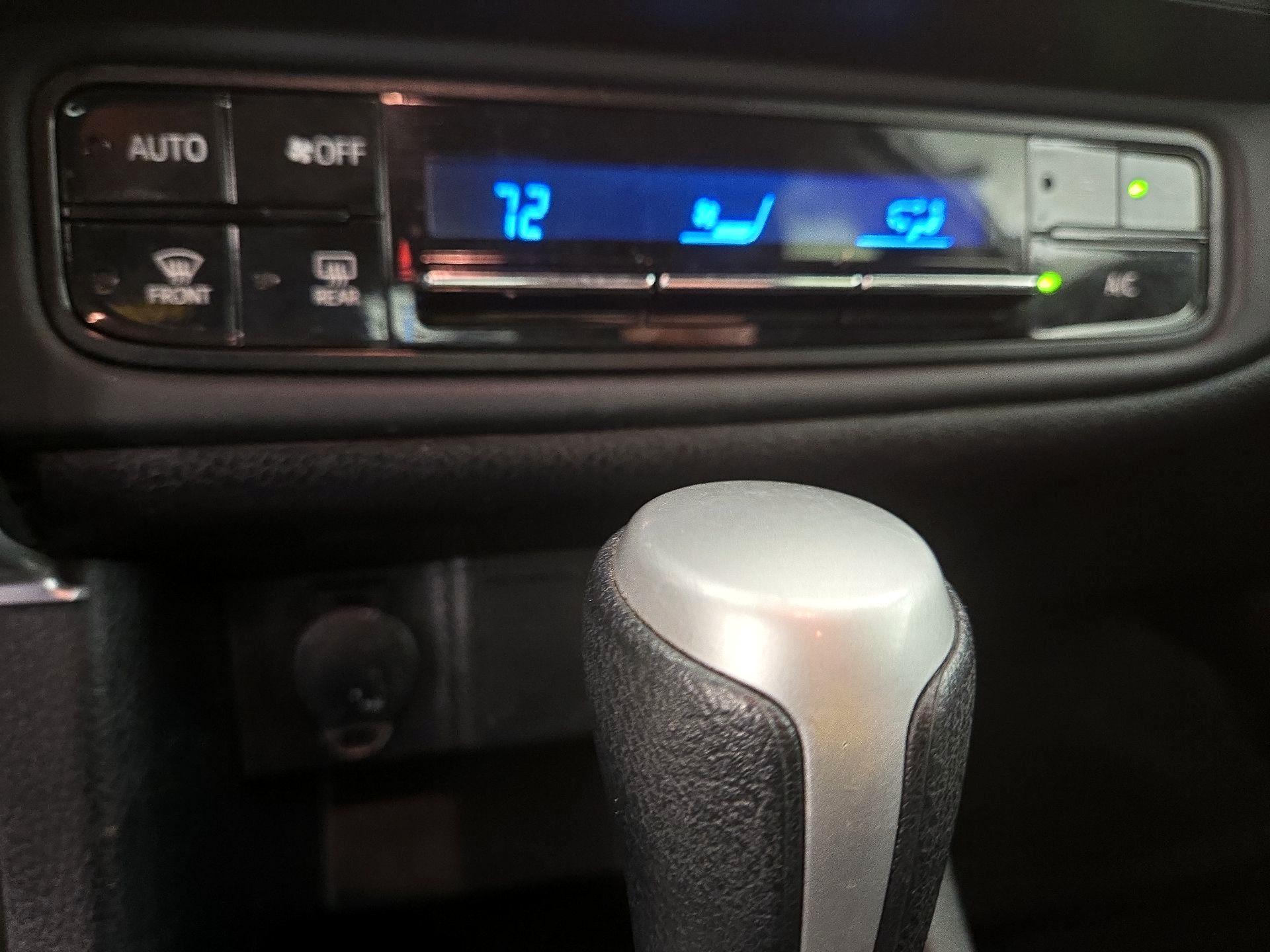 Thumbnail: 2018 Toyota Corolla - 16