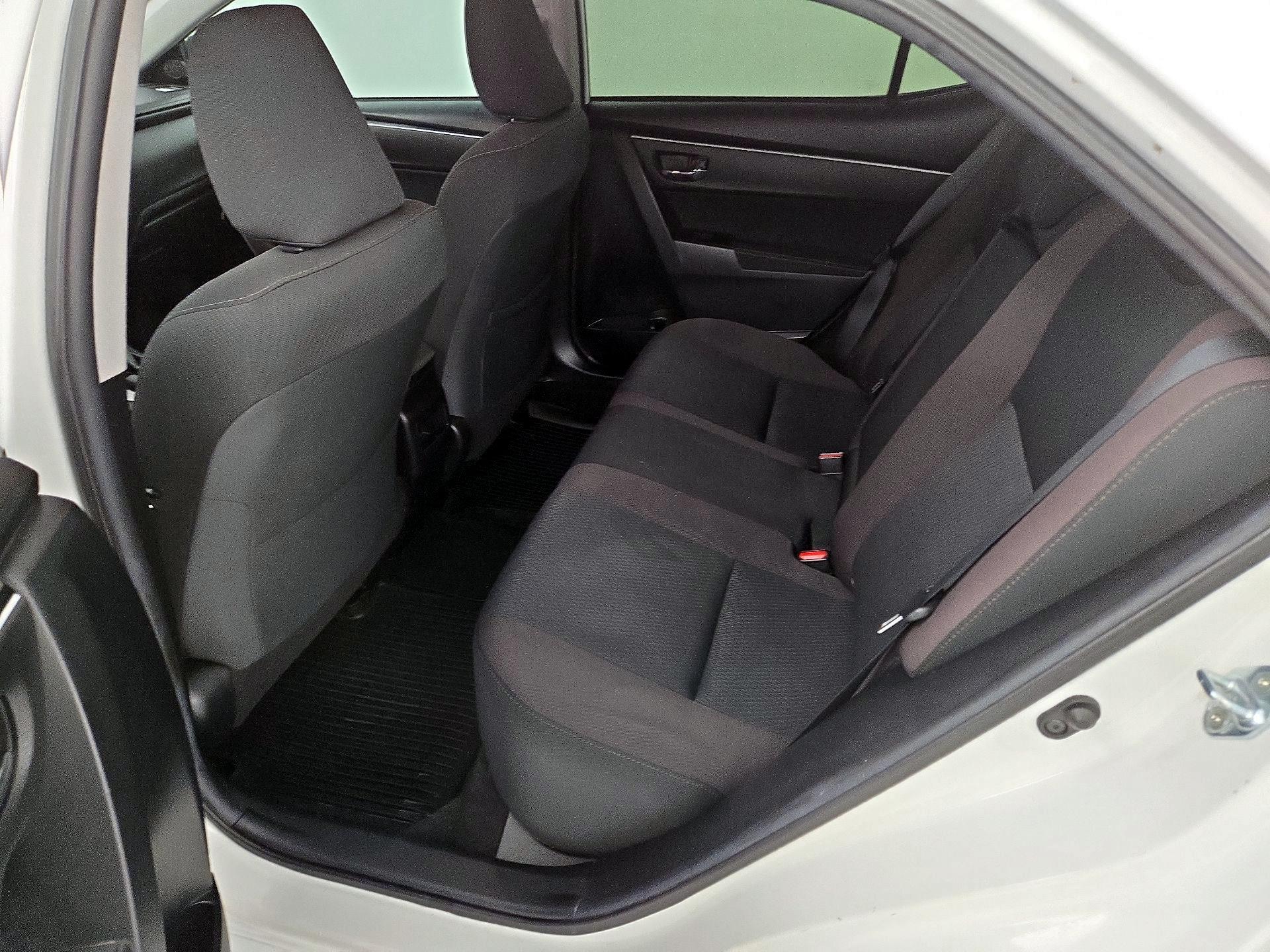 Thumbnail: 2018 Toyota Corolla - 19