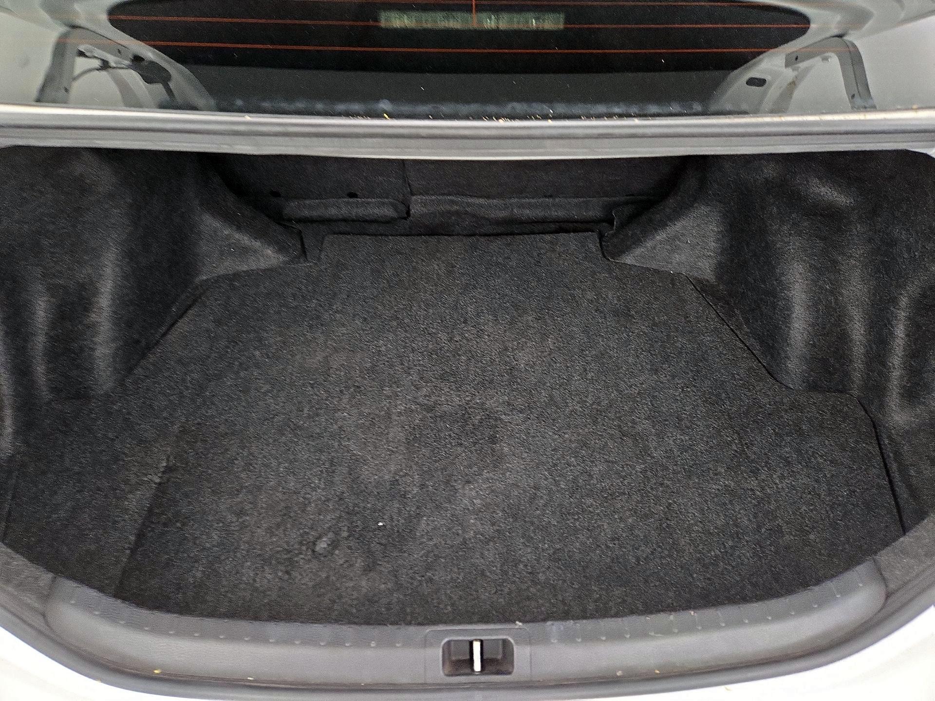 Thumbnail: 2018 Toyota Corolla - 20