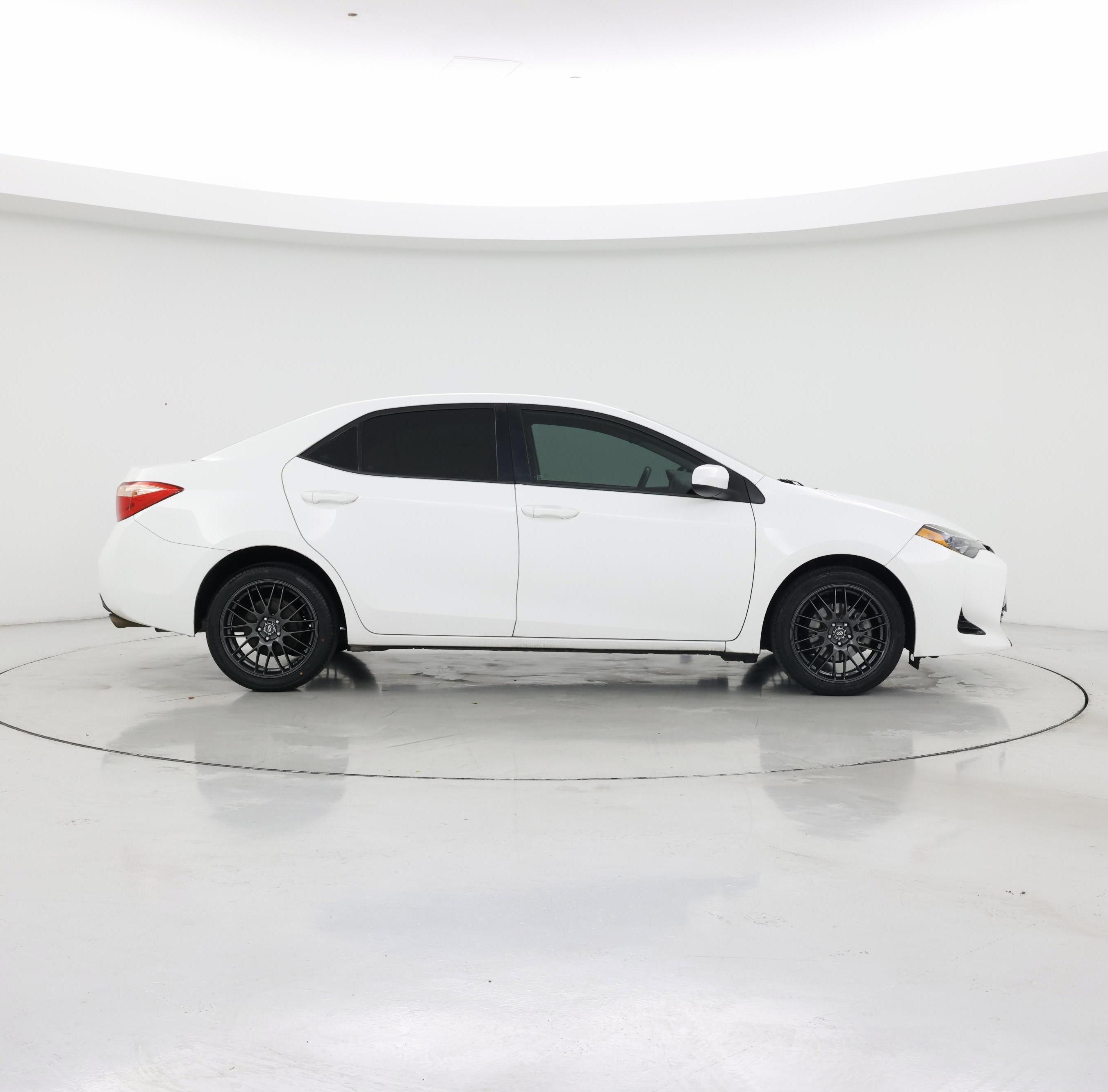 Thumbnail: 2018 Toyota Corolla - 7