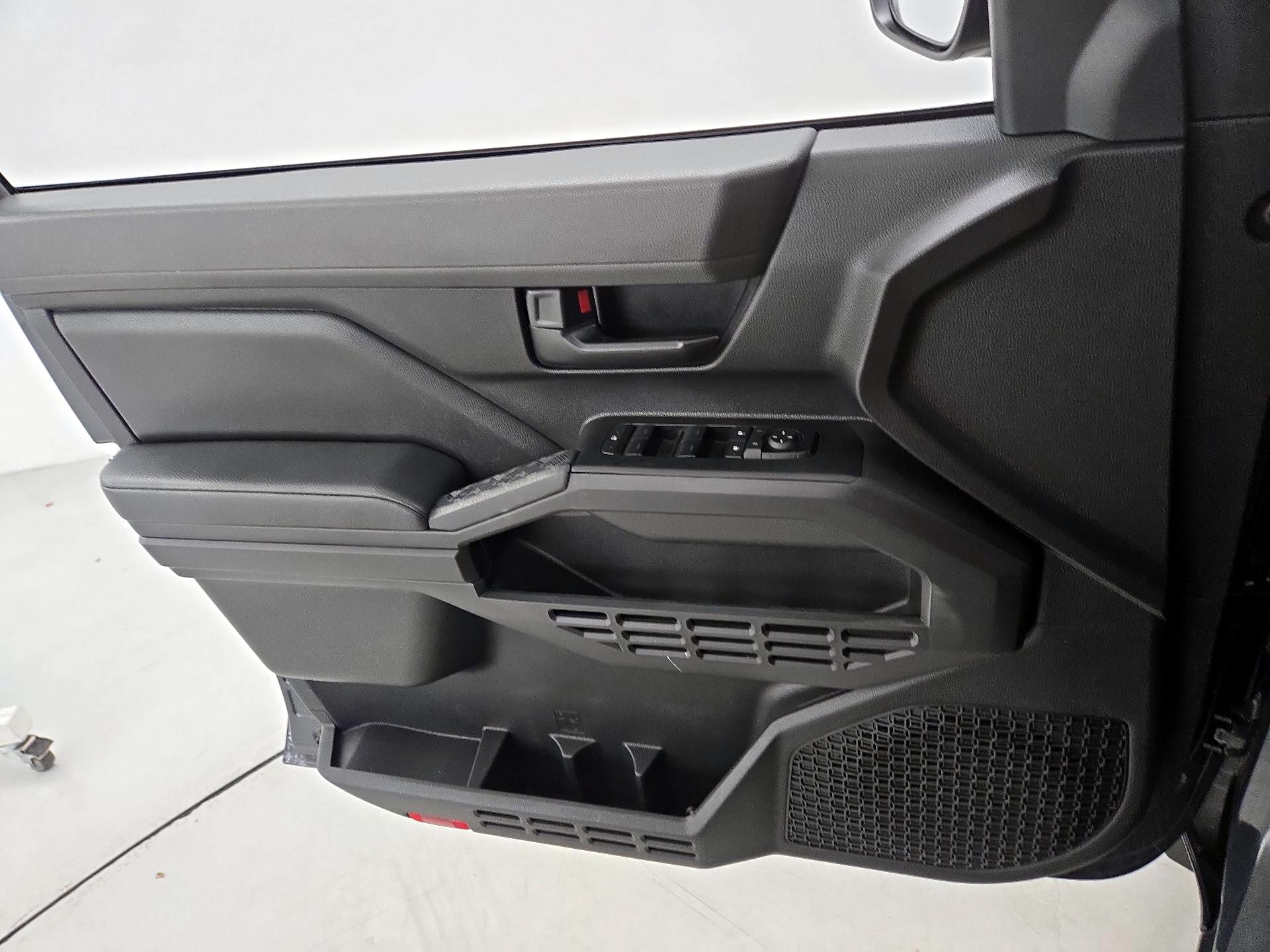 Thumbnail: 2024 Toyota Tacoma - 12