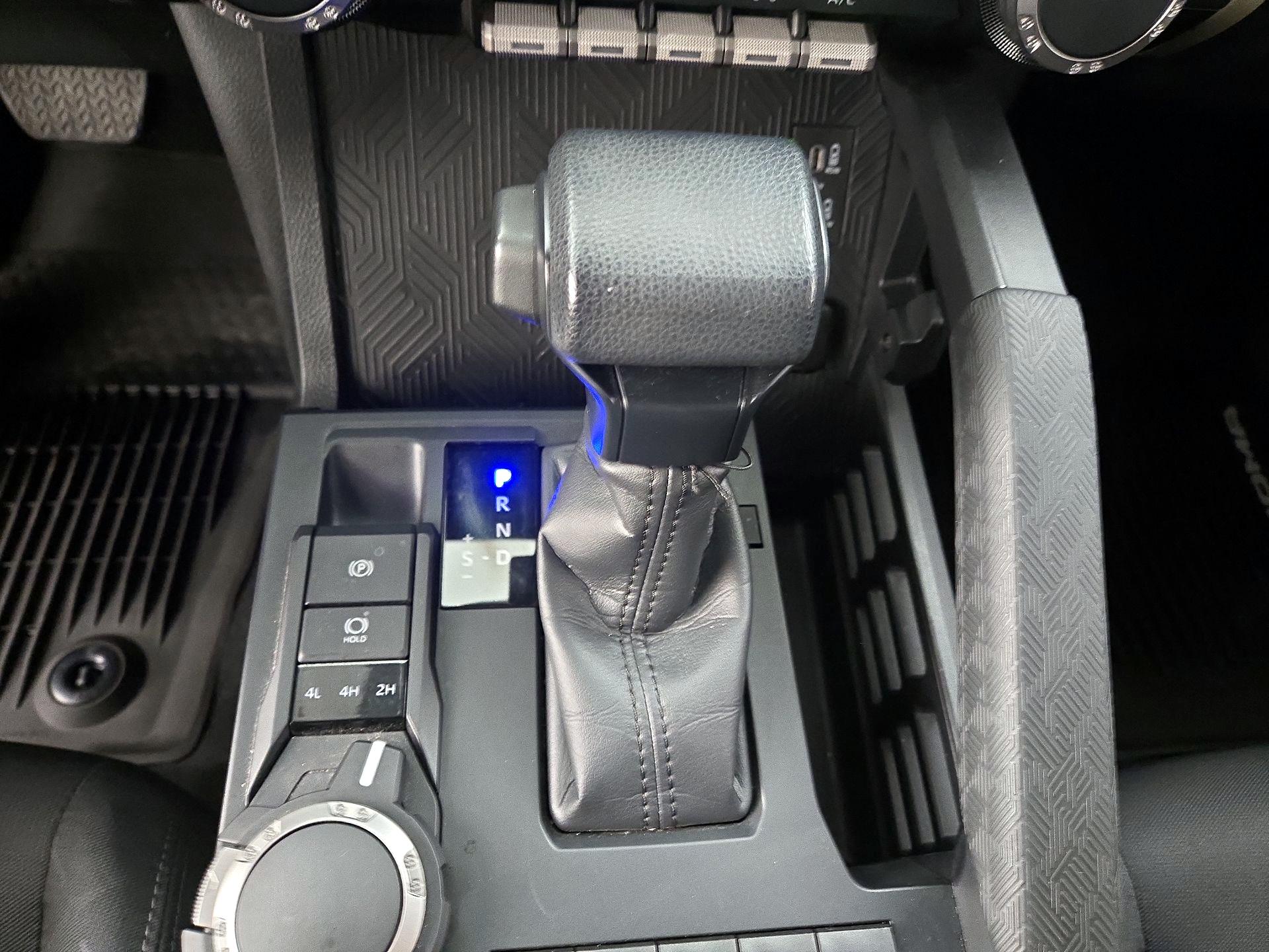 Thumbnail: 2024 Toyota Tacoma - 17