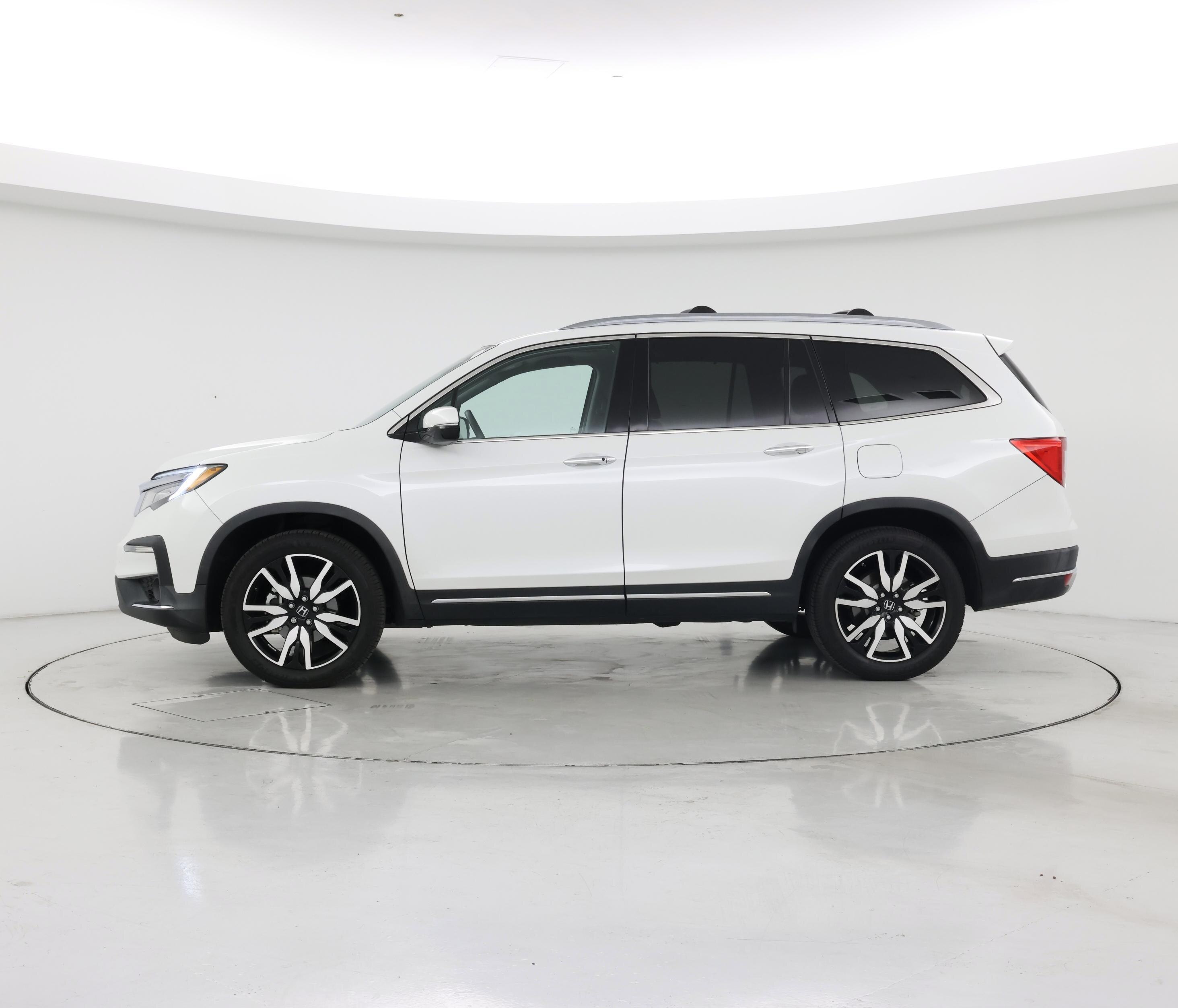 Thumbnail: 2021 Honda Pilot - 3