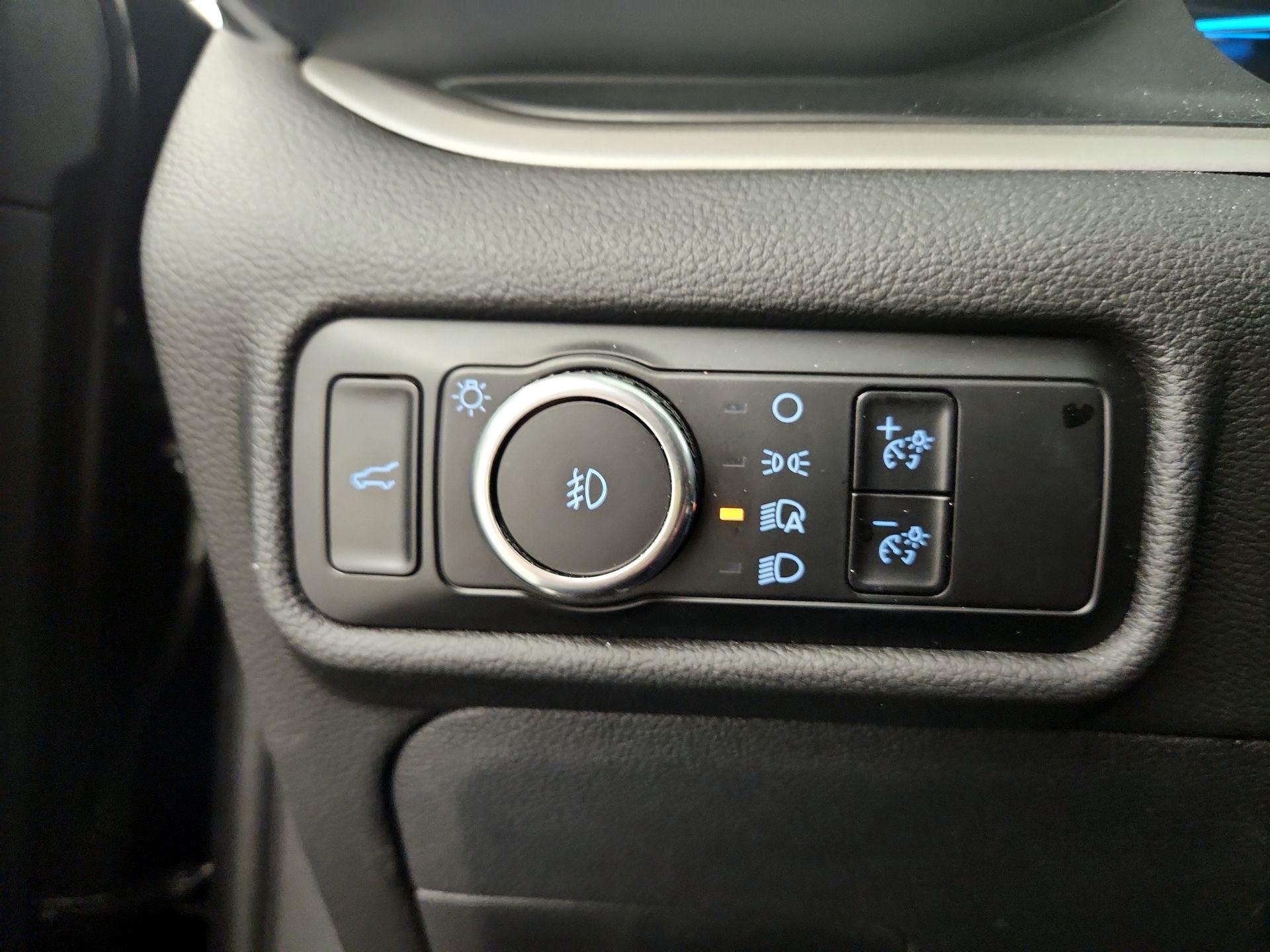 Thumbnail: 2023 Ford Explorer - 13