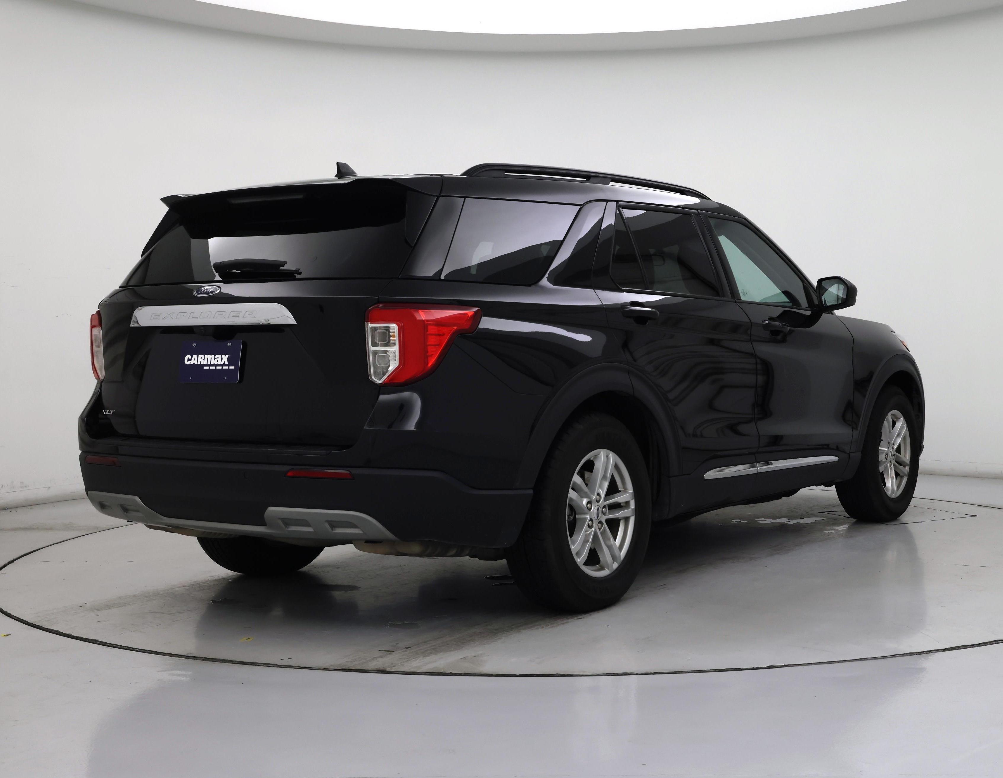 Thumbnail: 2023 Ford Explorer - 8