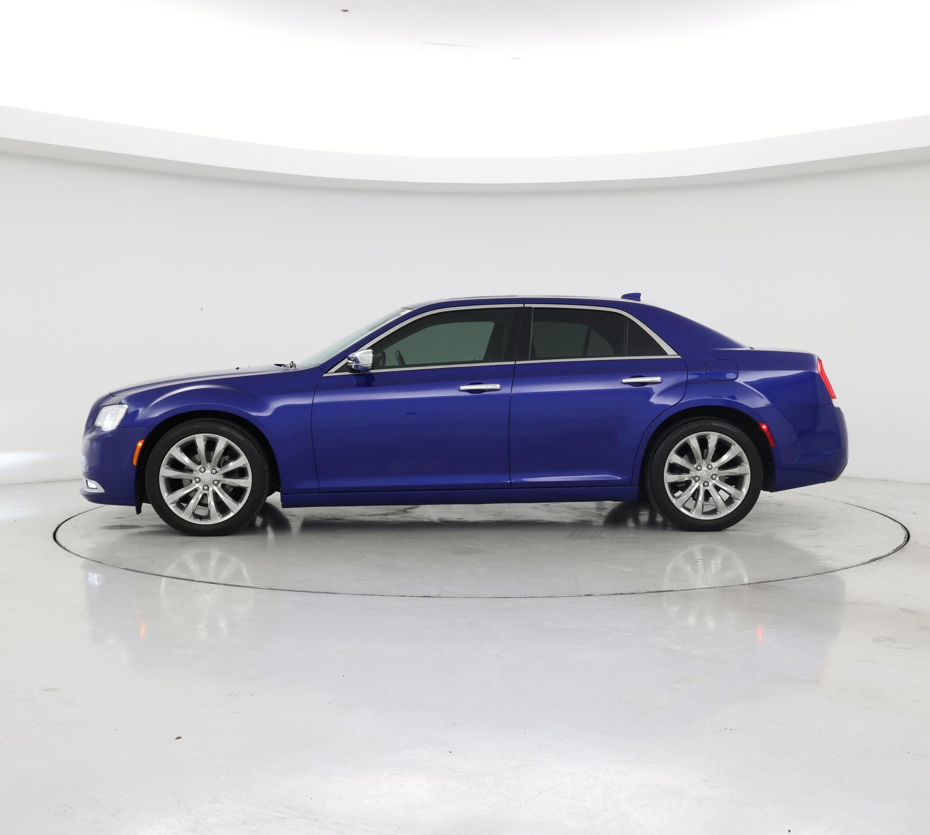 Thumbnail: 2019 Chrysler 300 - 3