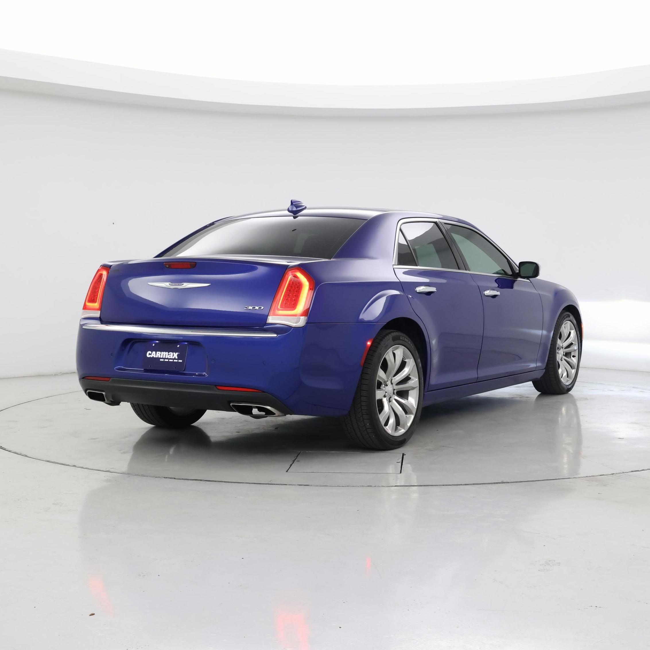 Thumbnail: 2019 Chrysler 300 - 8