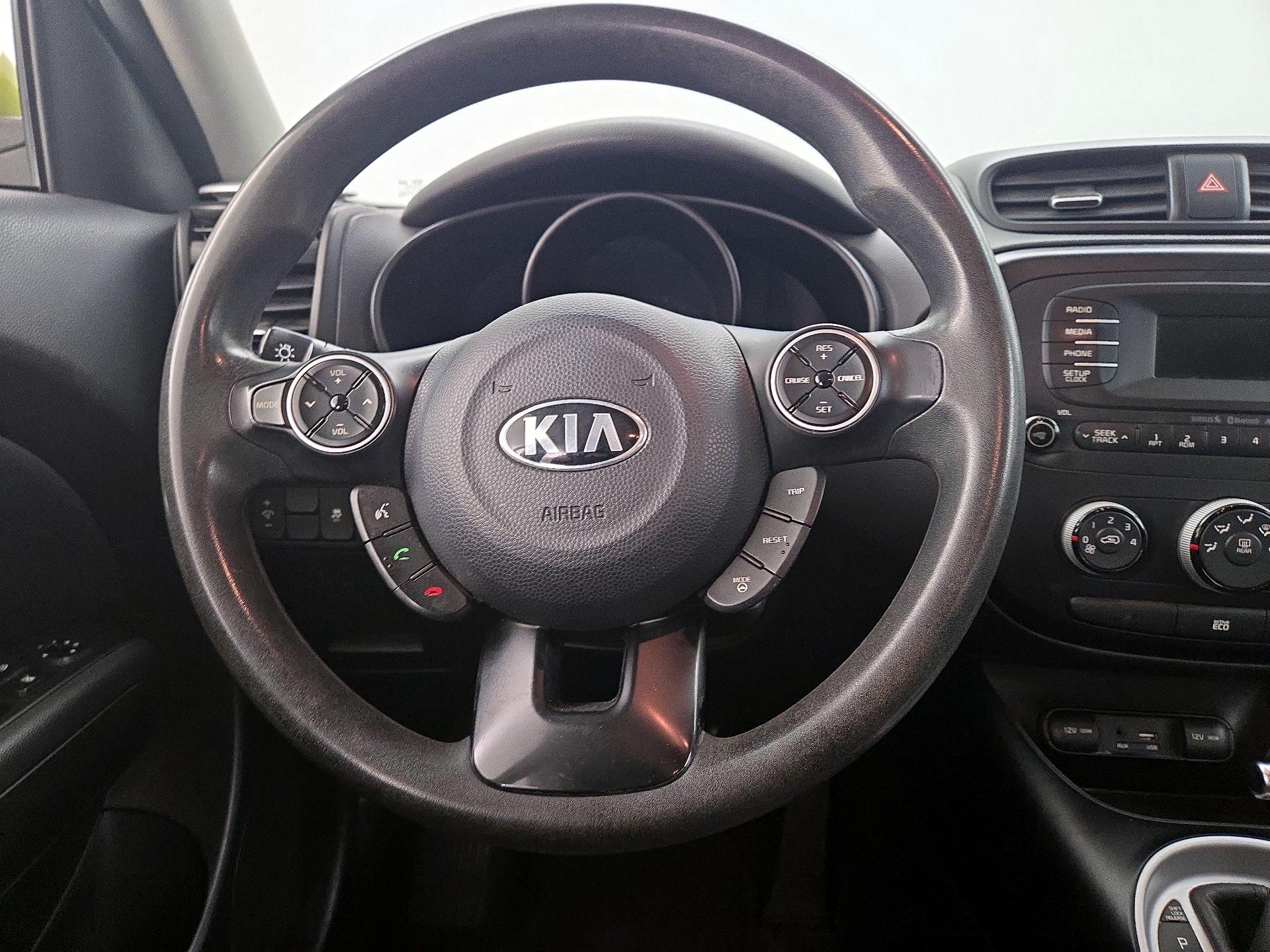 Thumbnail: 2015 Kia Soul - 10