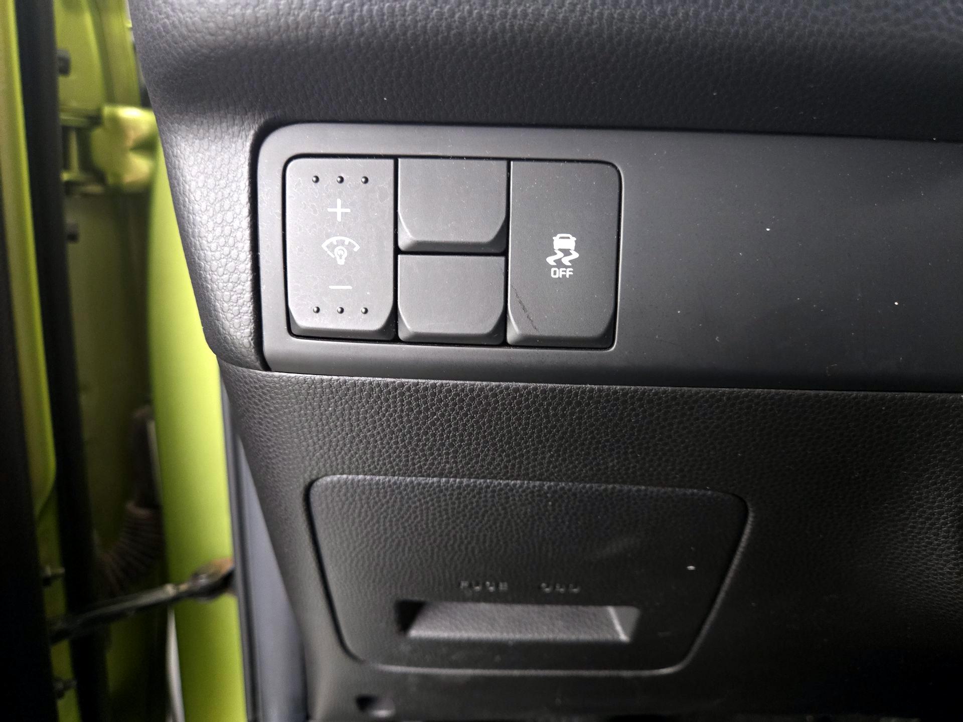 Thumbnail: 2015 Kia Soul - 13