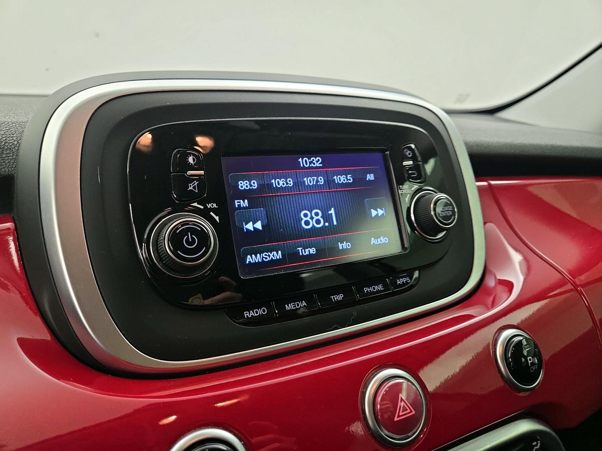 Thumbnail: 2016 Fiat 500X - 15