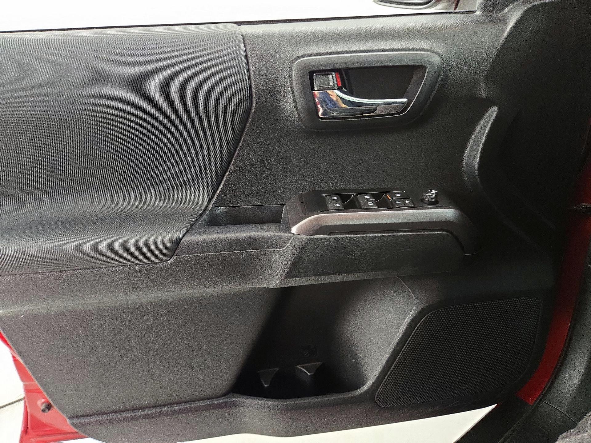 Thumbnail: 2023 Toyota Tacoma - 12