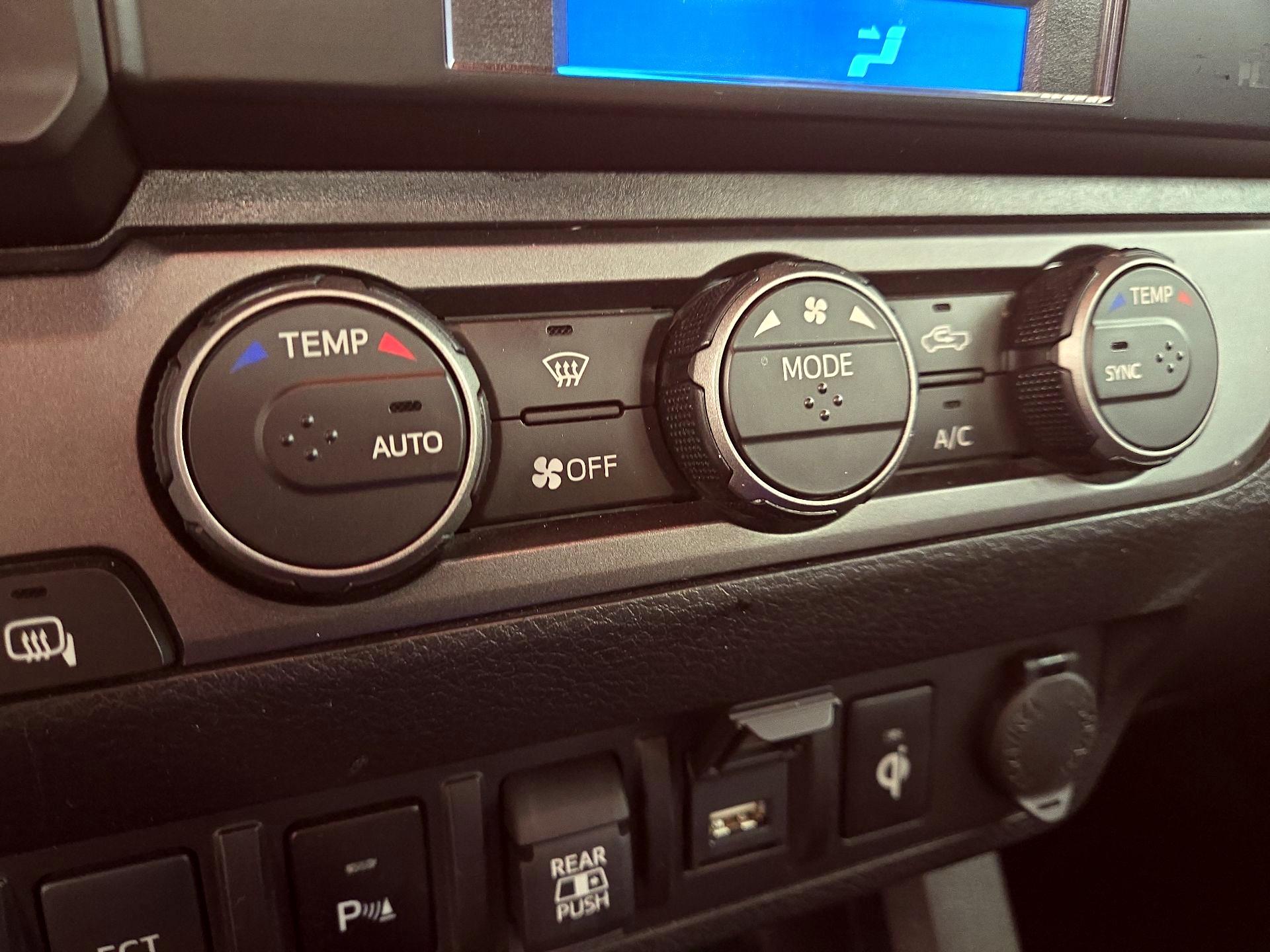 Thumbnail: 2023 Toyota Tacoma - 16