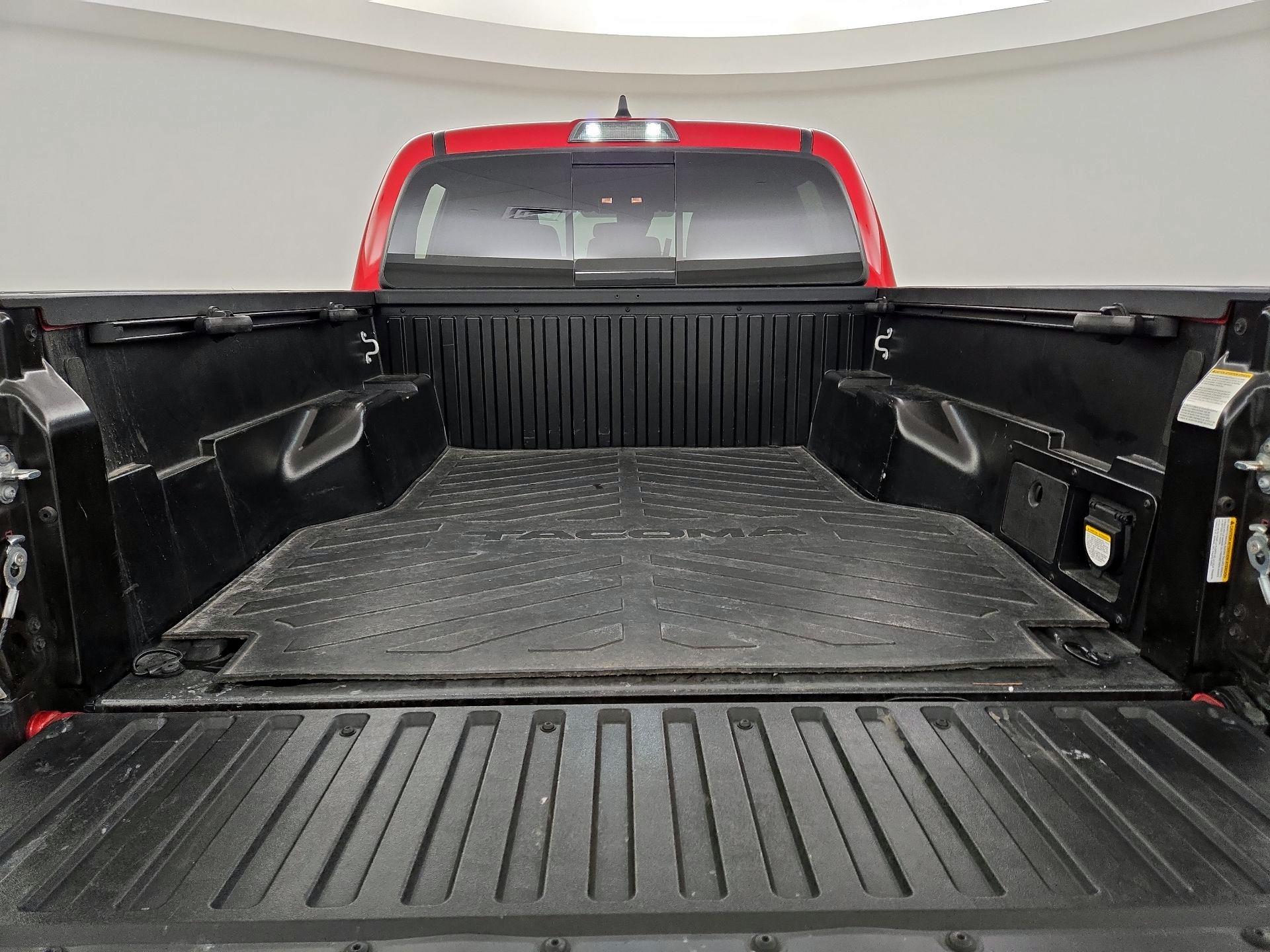 Thumbnail: 2023 Toyota Tacoma - 20