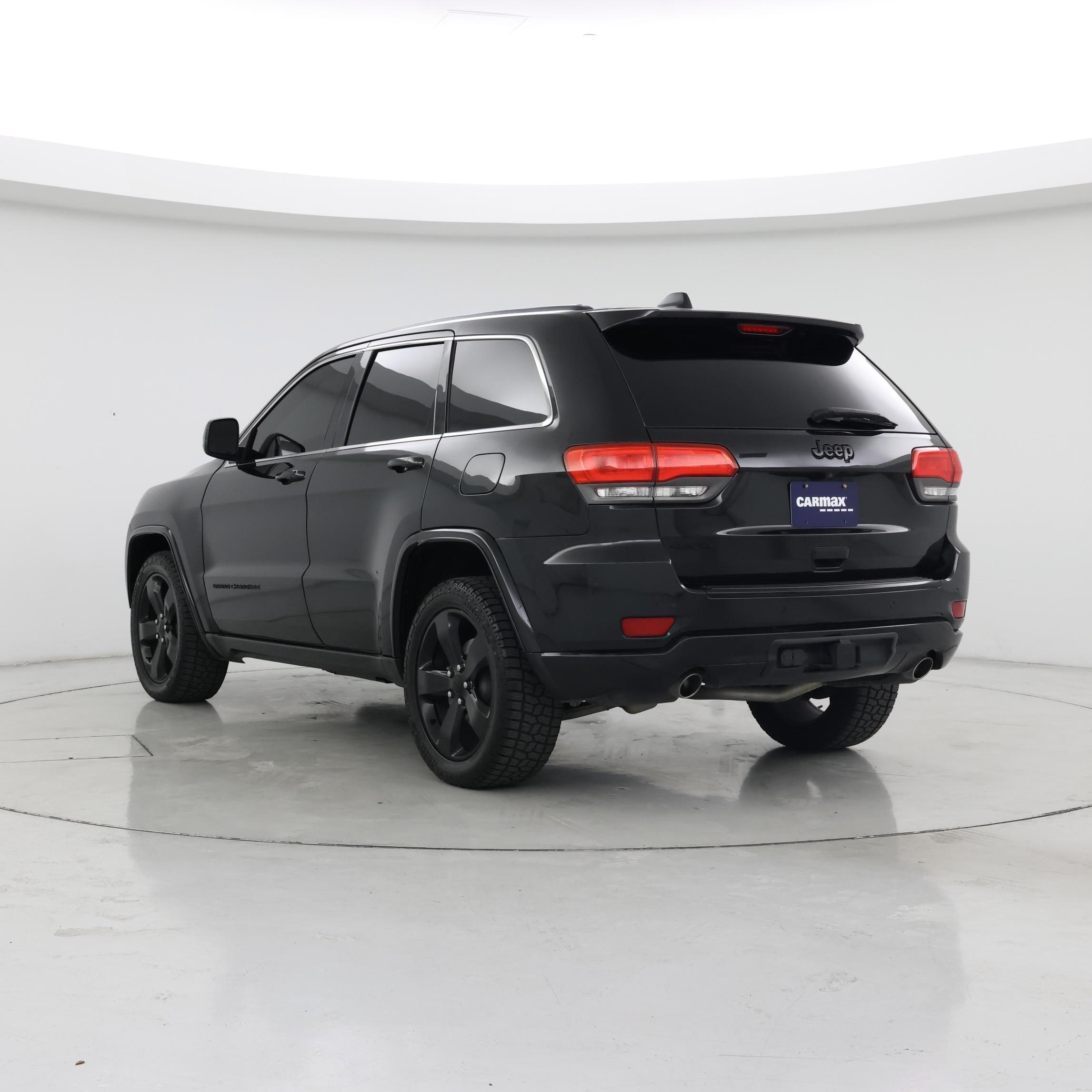 Thumbnail: 2015 Jeep Grand Cherokee - 2