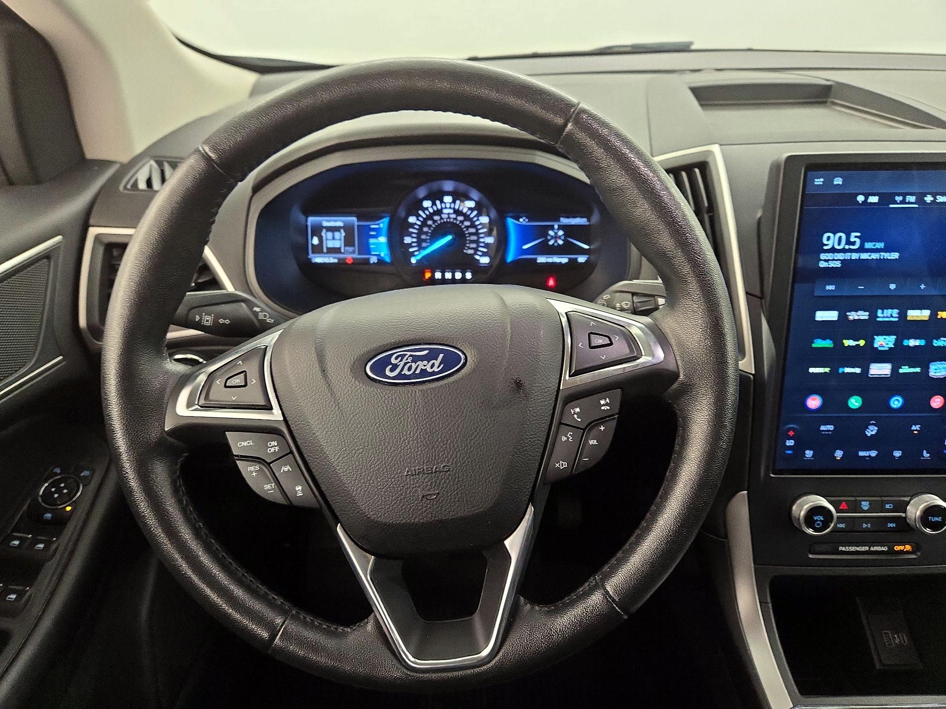 Thumbnail: 2022 Ford Edge - 10