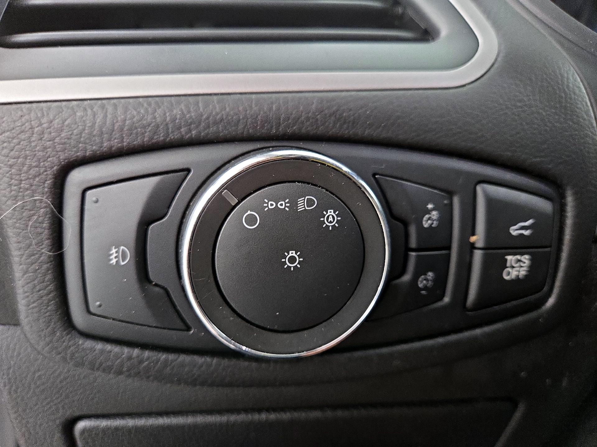 Thumbnail: 2022 Ford Edge - 13