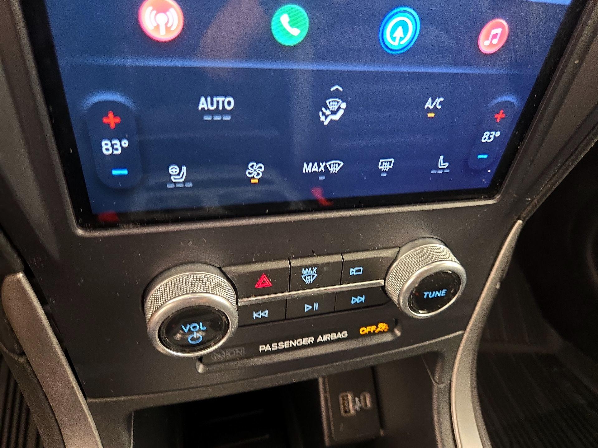 Thumbnail: 2022 Ford Edge - 17