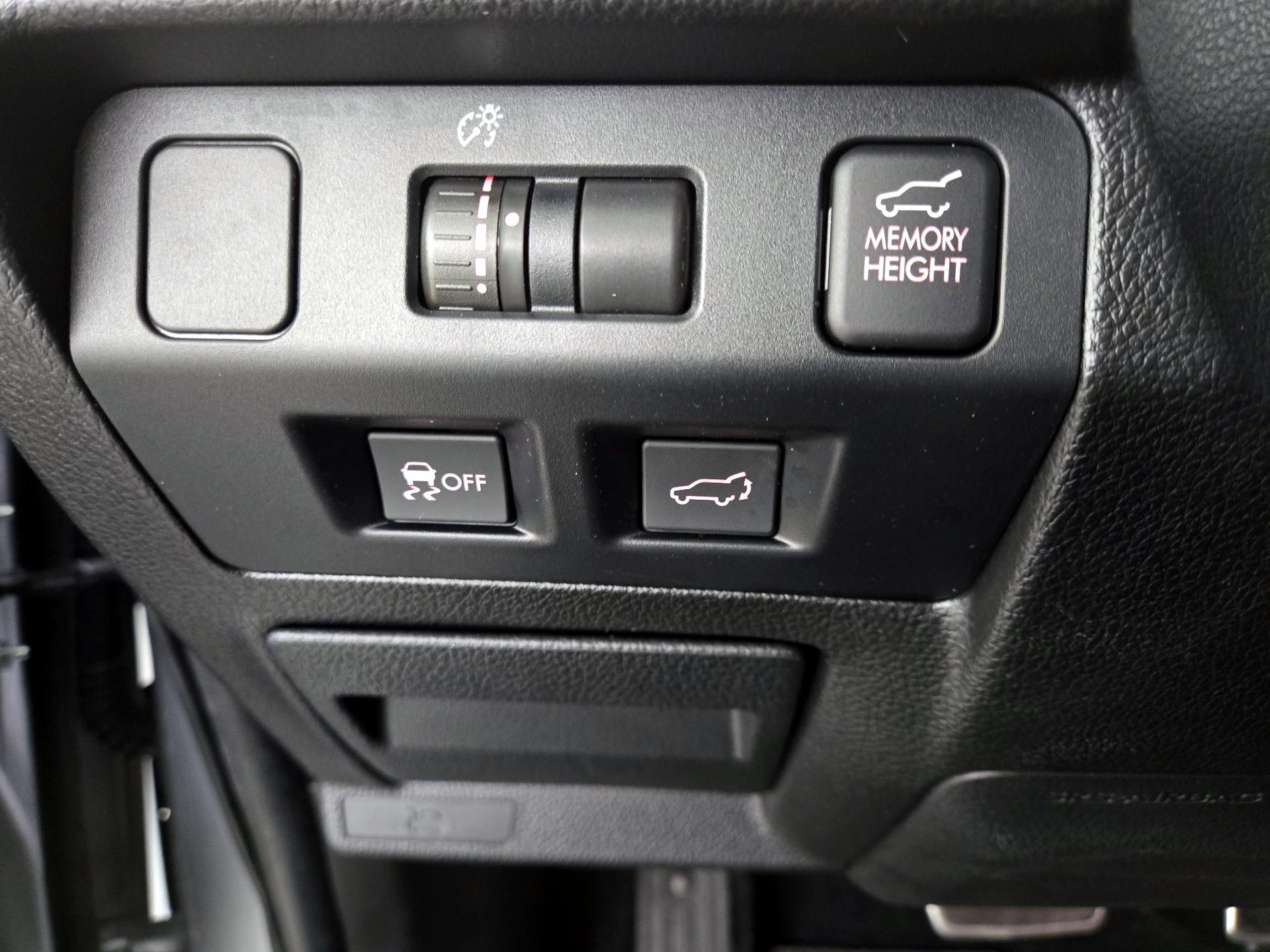 Thumbnail: 2015 Subaru Forester - 13