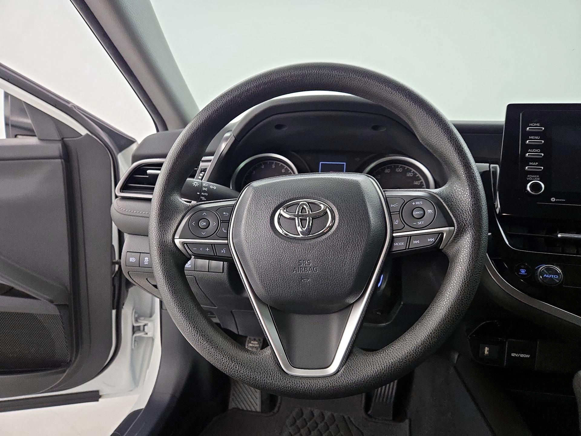 Thumbnail: 2023 Toyota Camry - 10