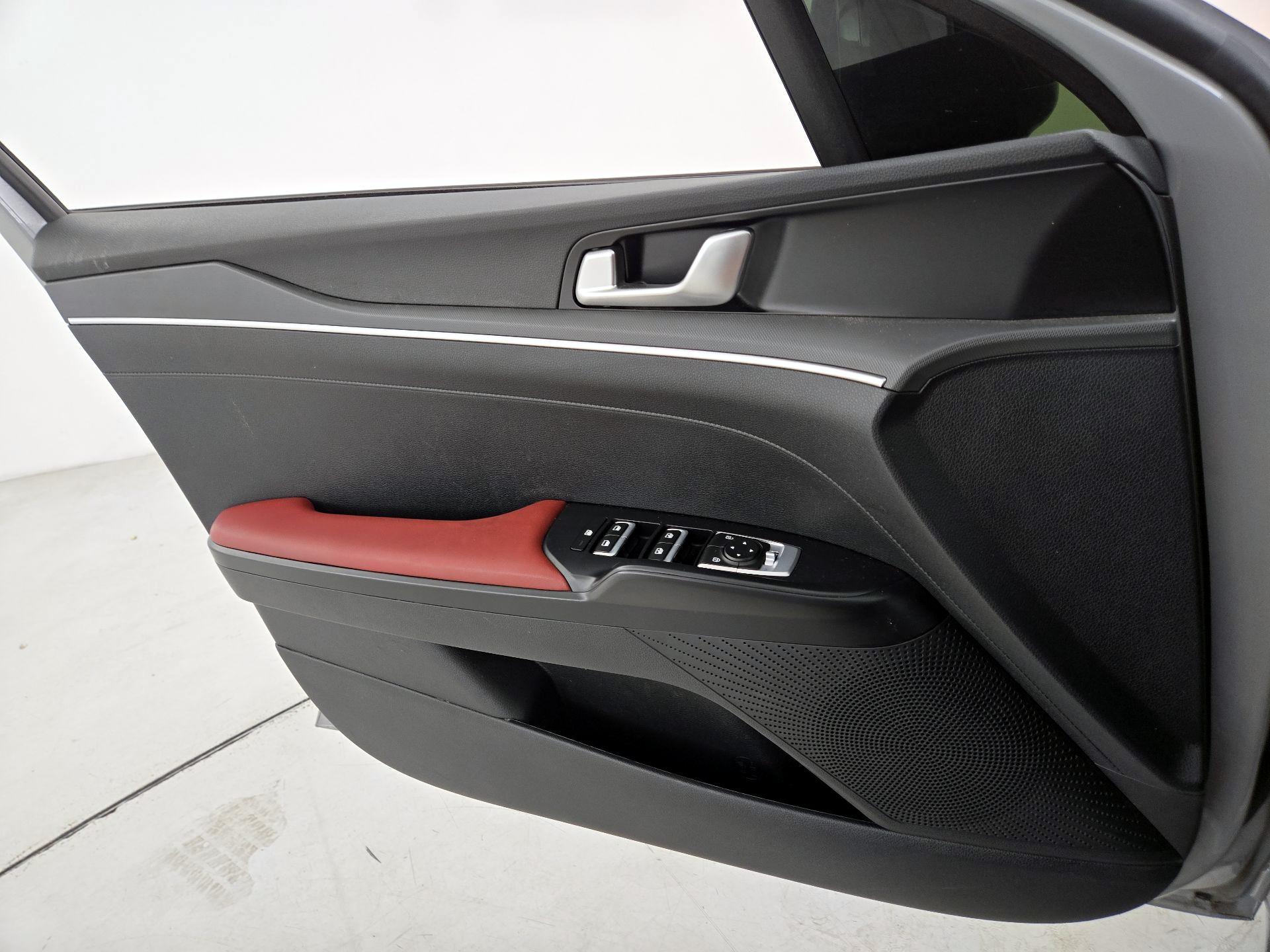 Thumbnail: 2023 Kia K5 - 12