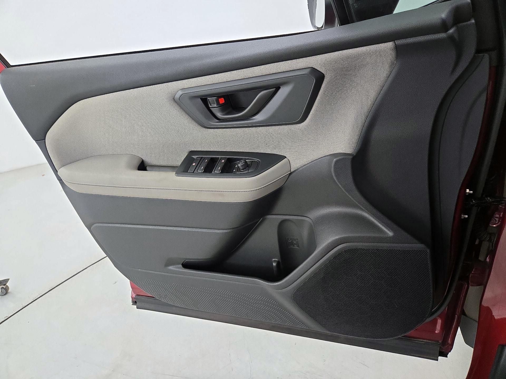 Thumbnail: 2025 Subaru Forester - 12