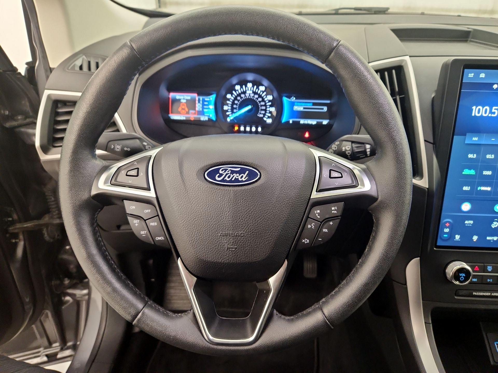 Thumbnail: 2022 Ford Edge - 10