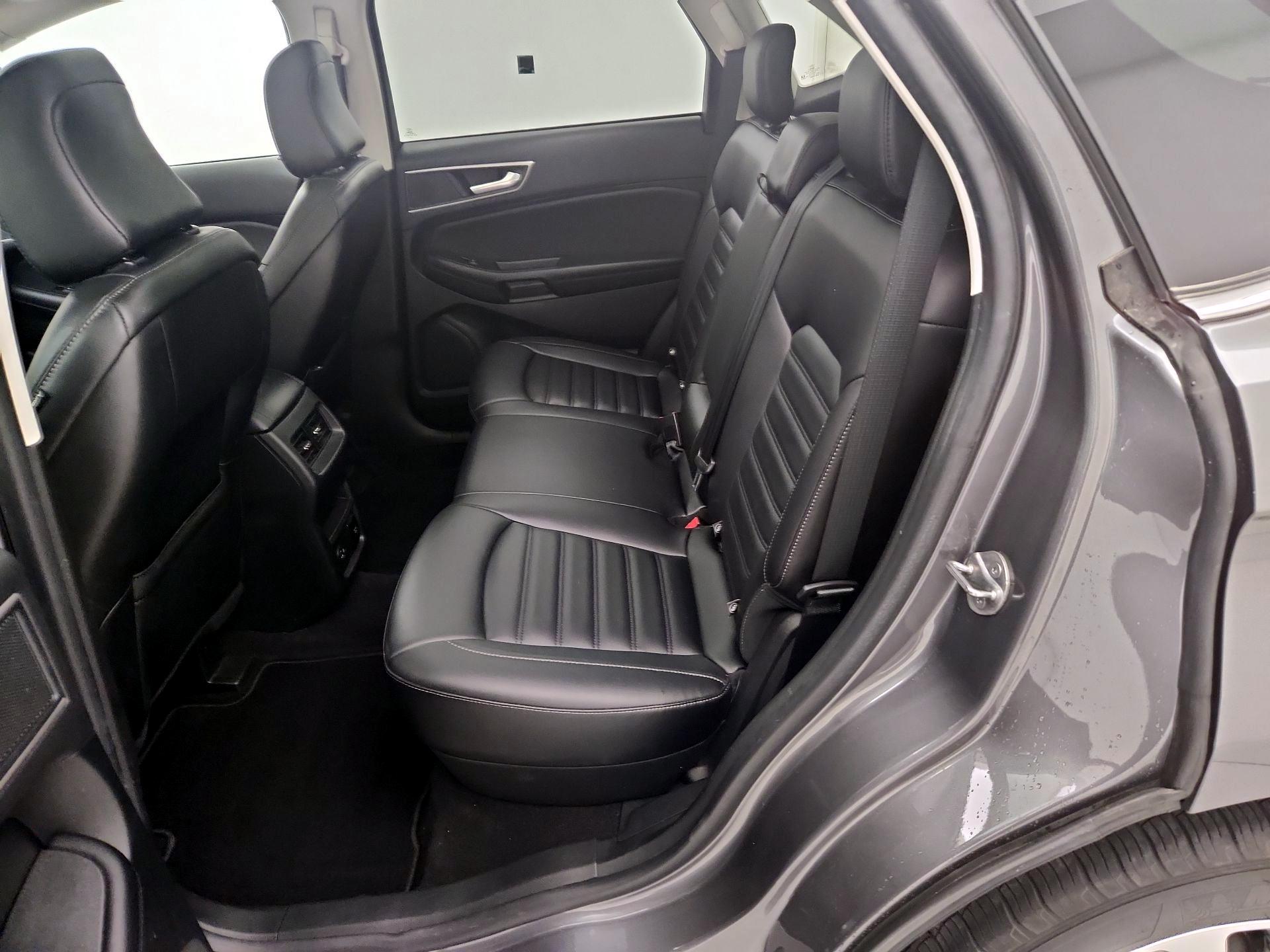 Thumbnail: 2022 Ford Edge - 20