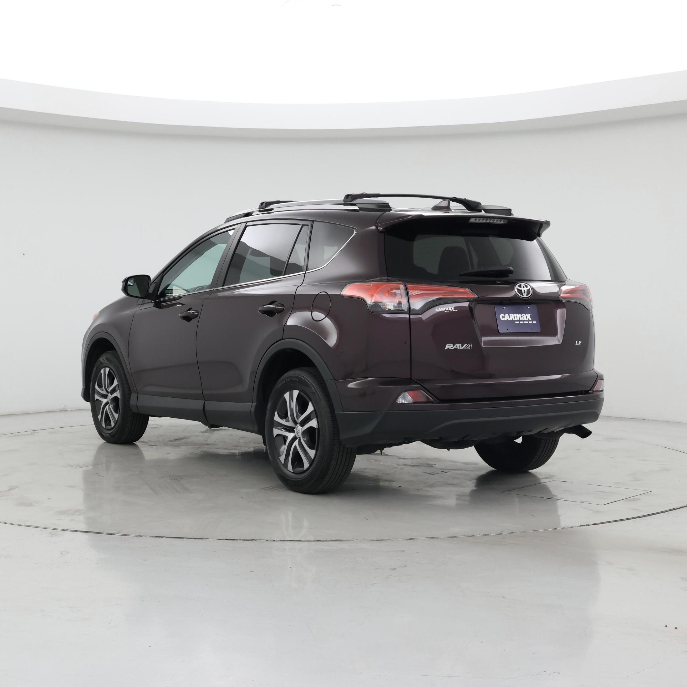 Thumbnail: 2018 Toyota RAV4 - 2