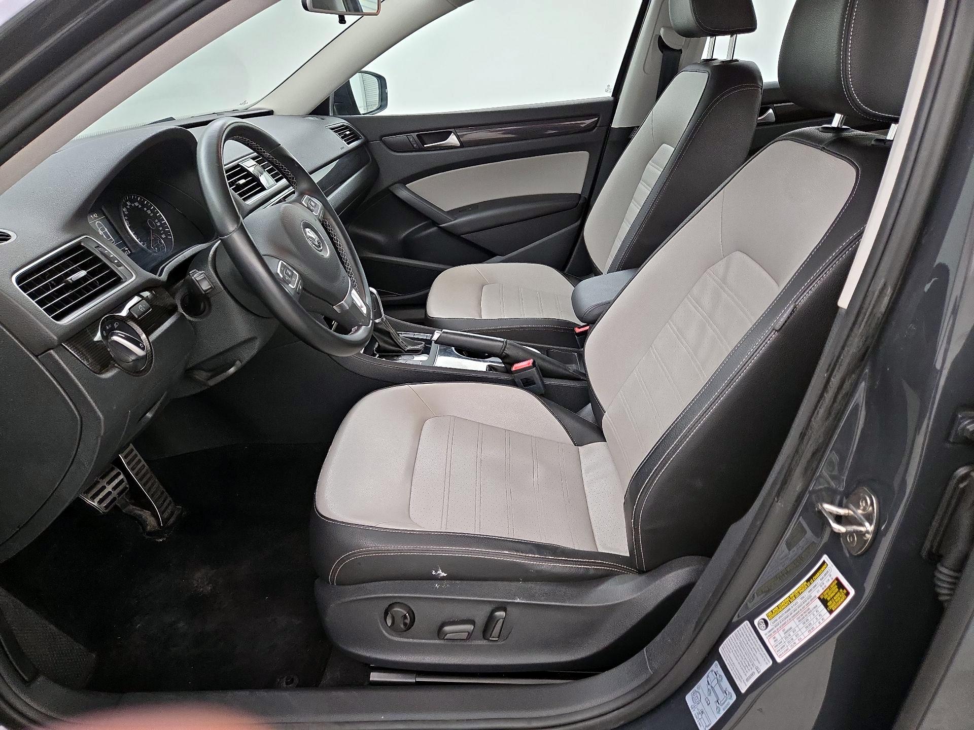 Thumbnail: 2015 Volkswagen Passat - 11