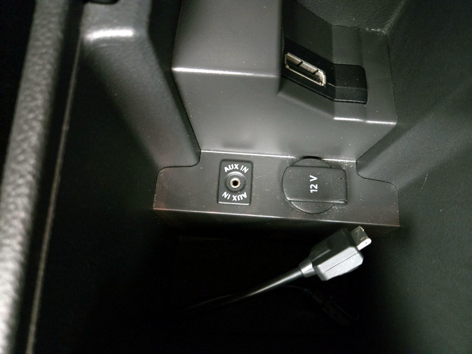 Thumbnail: 2015 Volkswagen Passat - 18