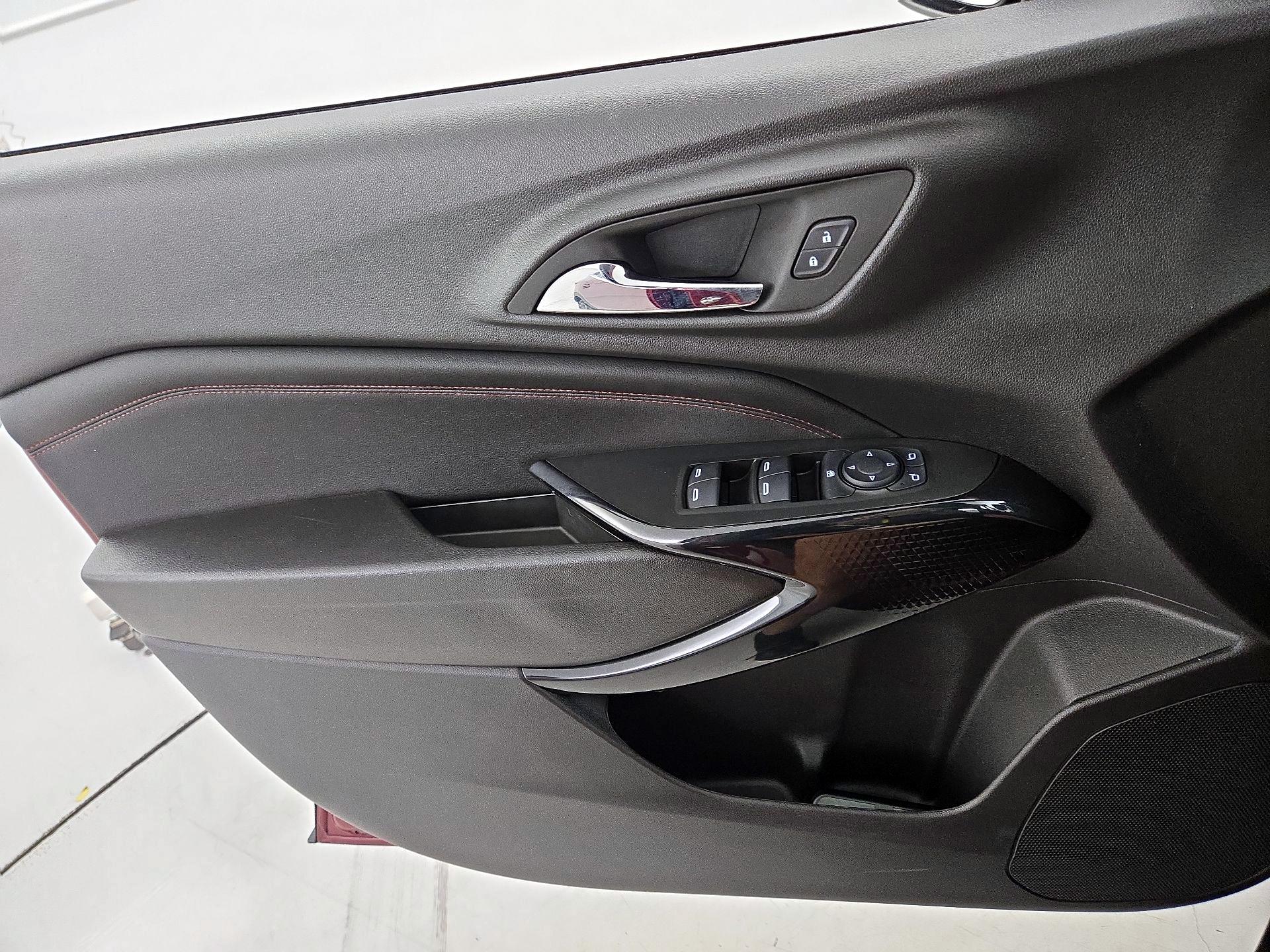 Thumbnail: 2025 Chevrolet Trax - 12