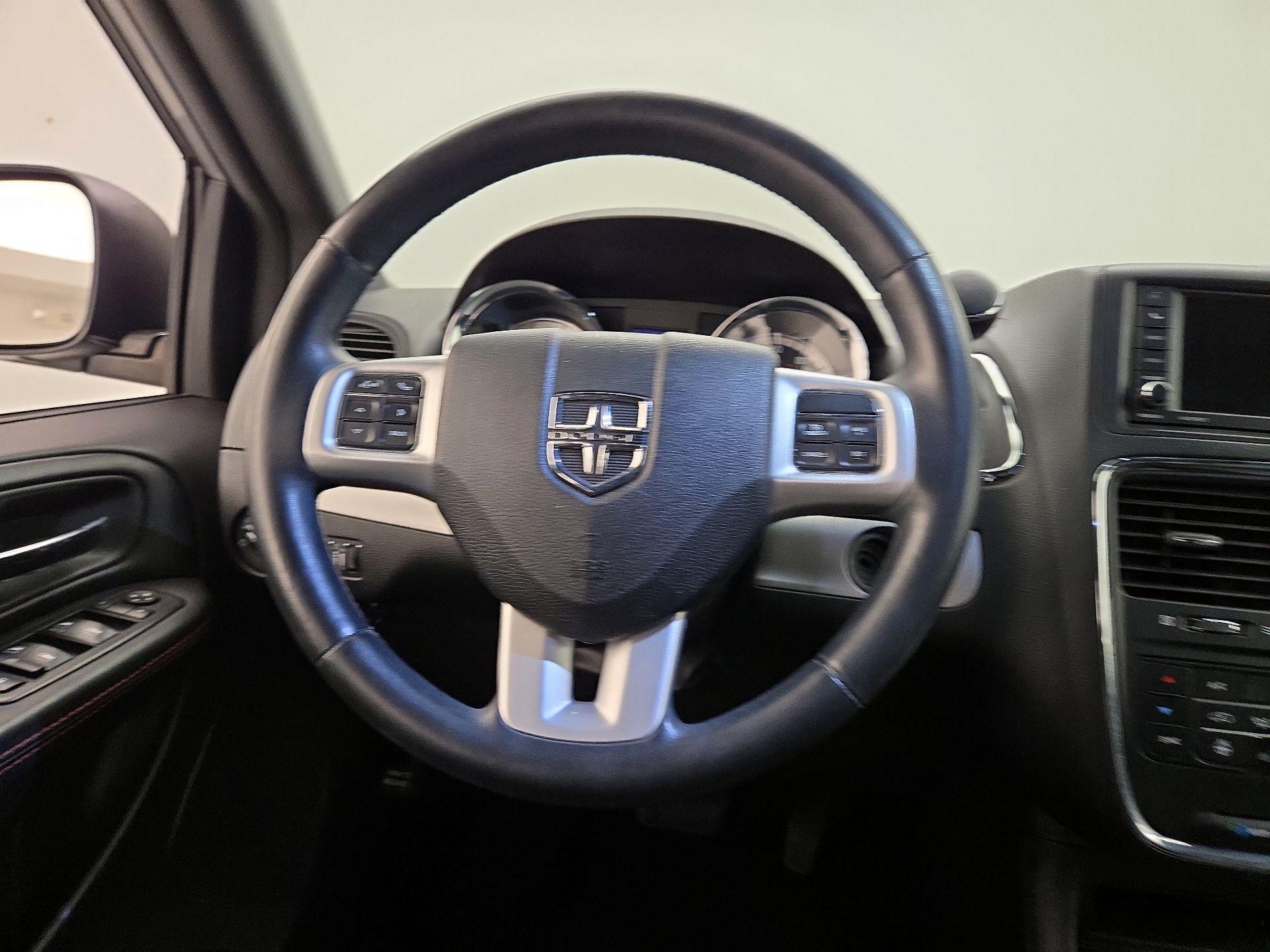 Thumbnail: 2019 Dodge Grand Caravan - 10