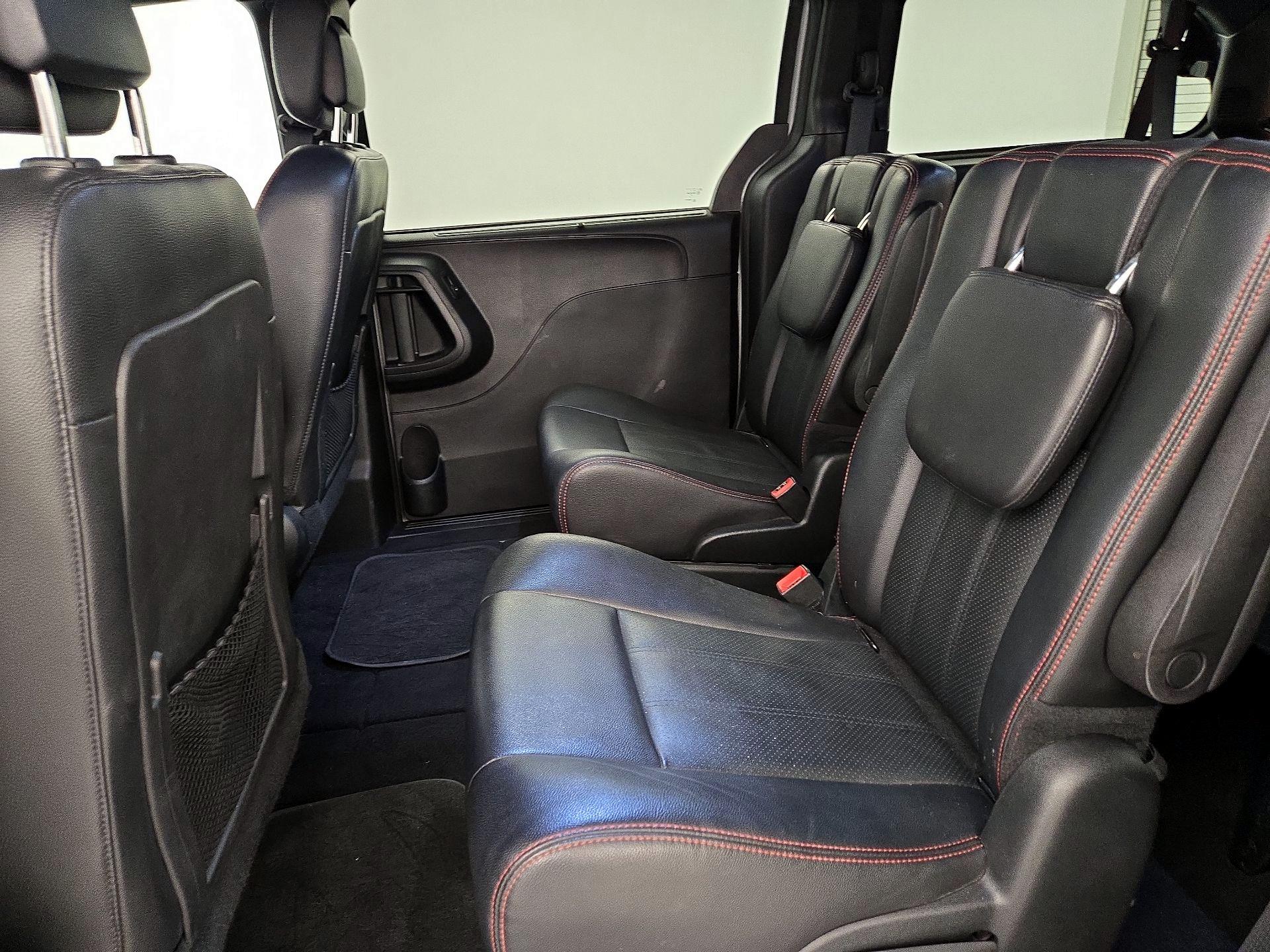Thumbnail: 2019 Dodge Grand Caravan - 18