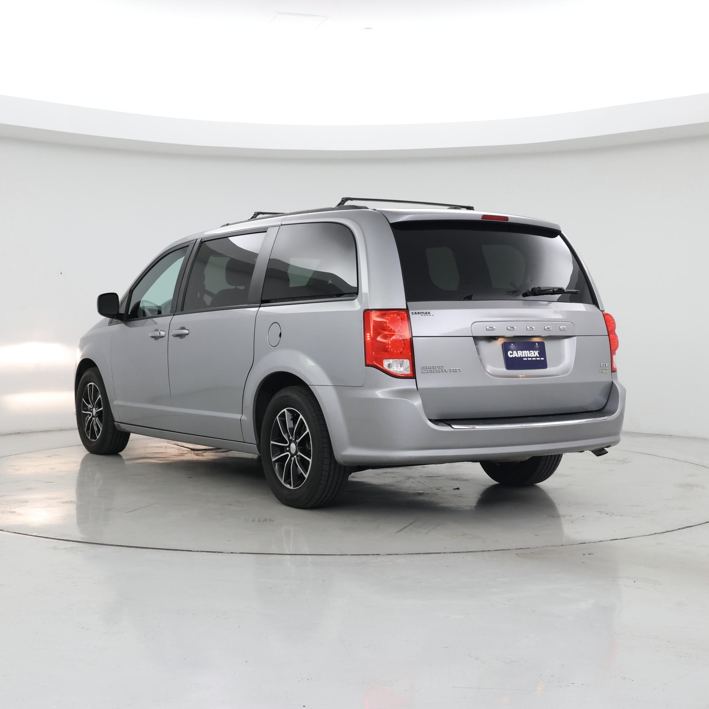Thumbnail: 2019 Dodge Grand Caravan - 2